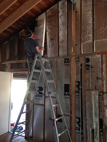 insulation install.jpg