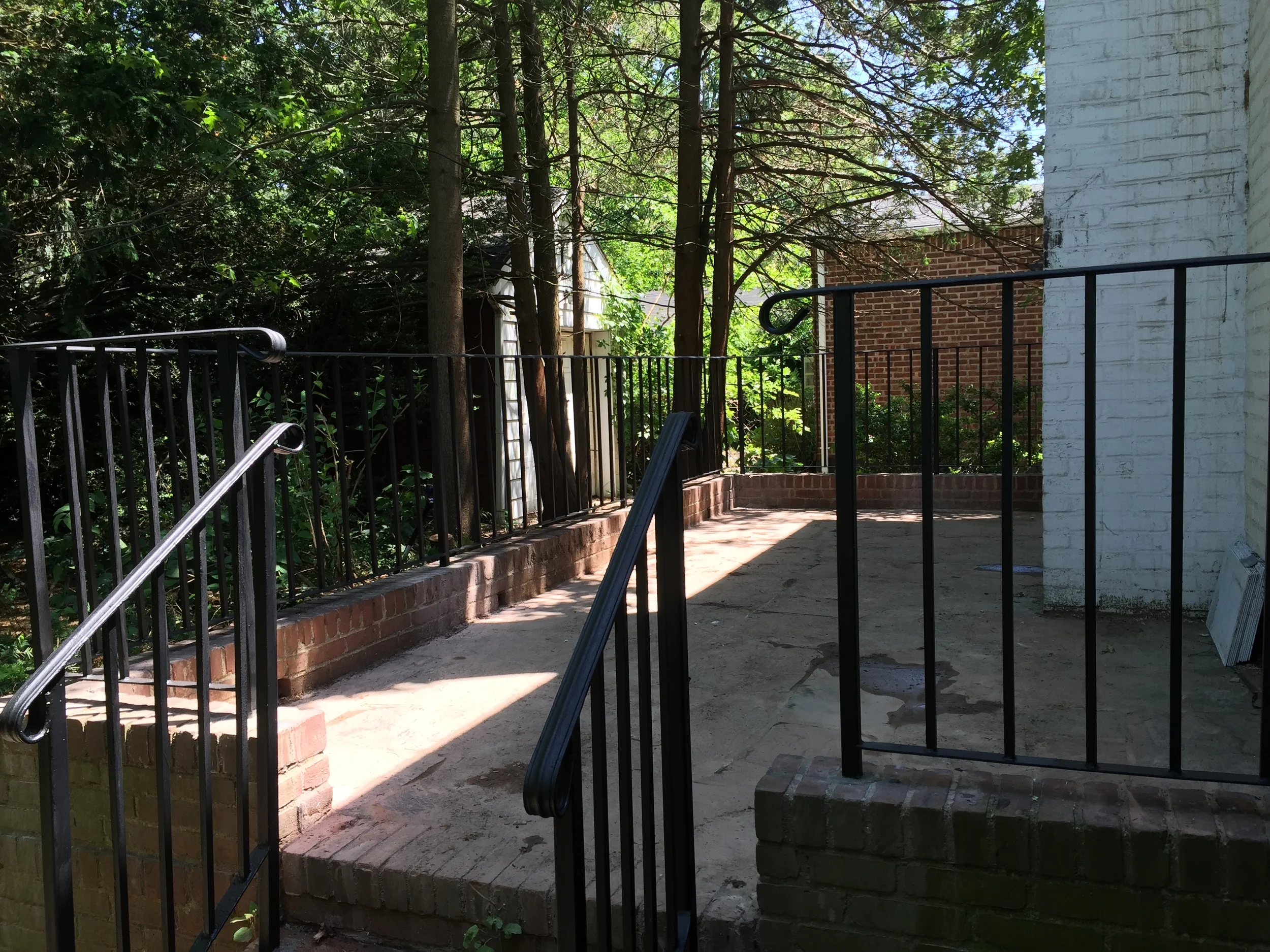 completed railing.JPG