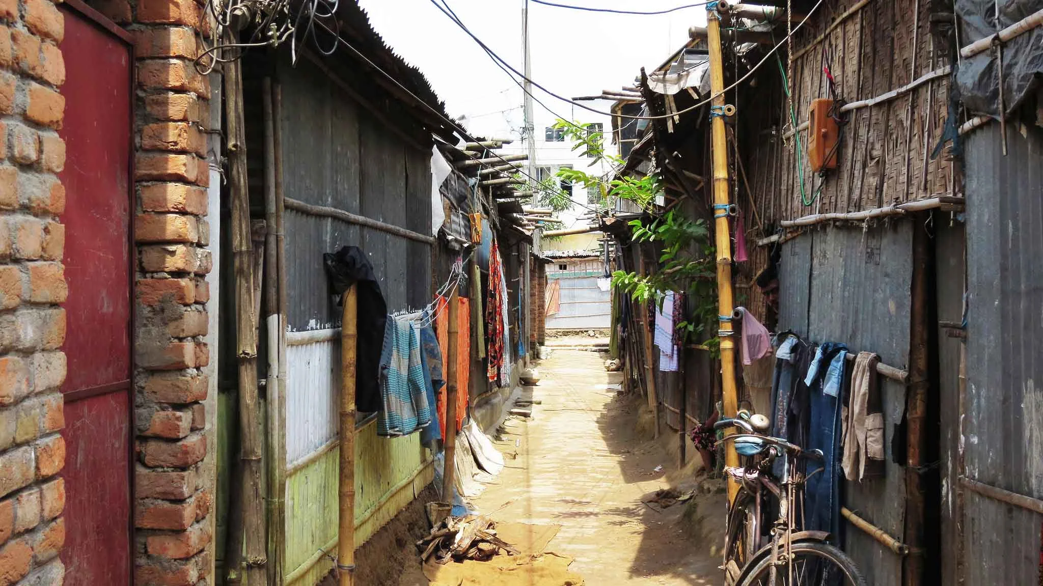 Current-Housing-Conditions-in-JBM-Slum.jpg