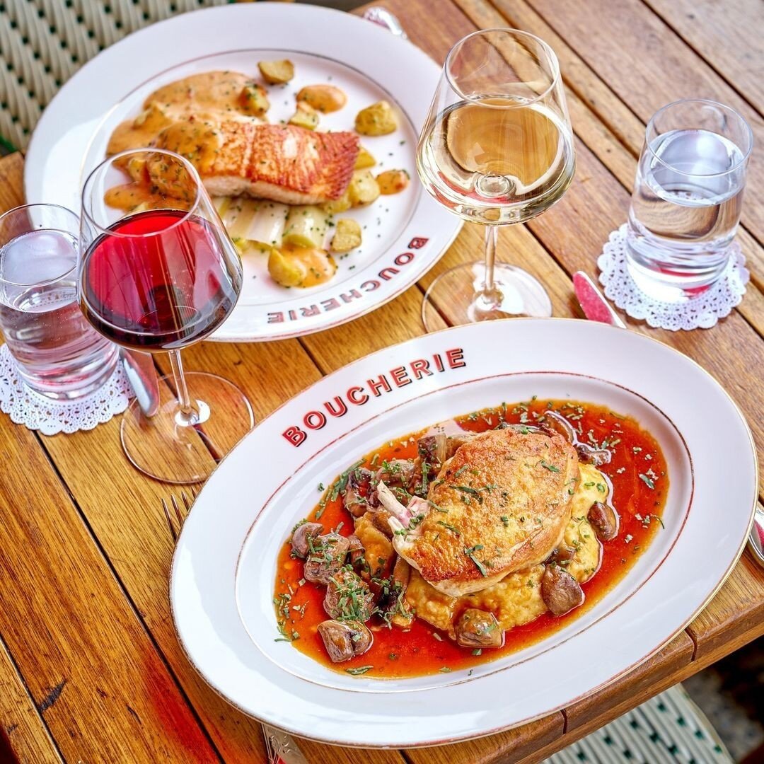 Bonjour from Union Square this Bastille Day! 🇫🇷✨ For all our French community members and Francophiles in the neighborhood, there's no need to fly to France when we've got an abundance of great French restaurants in our neighborhood! 🥐🍷

🇫🇷 Bou