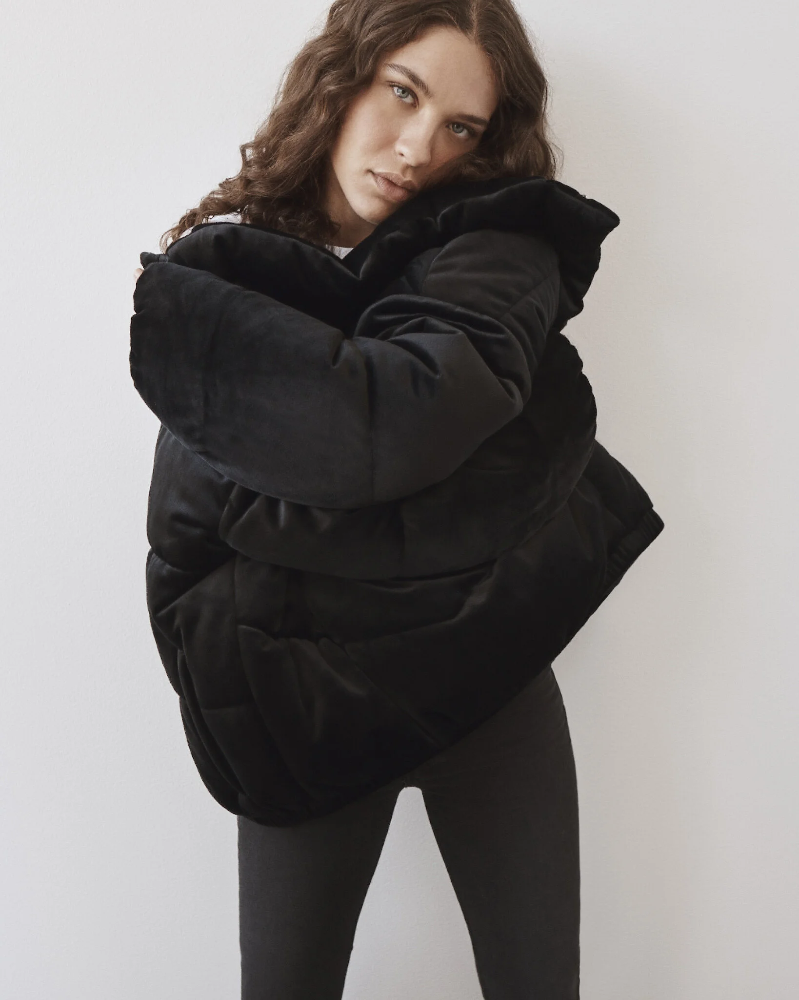FW21_SPB_DR_ON_WOMEN_PUFFERS_BLACK_49614.jpg