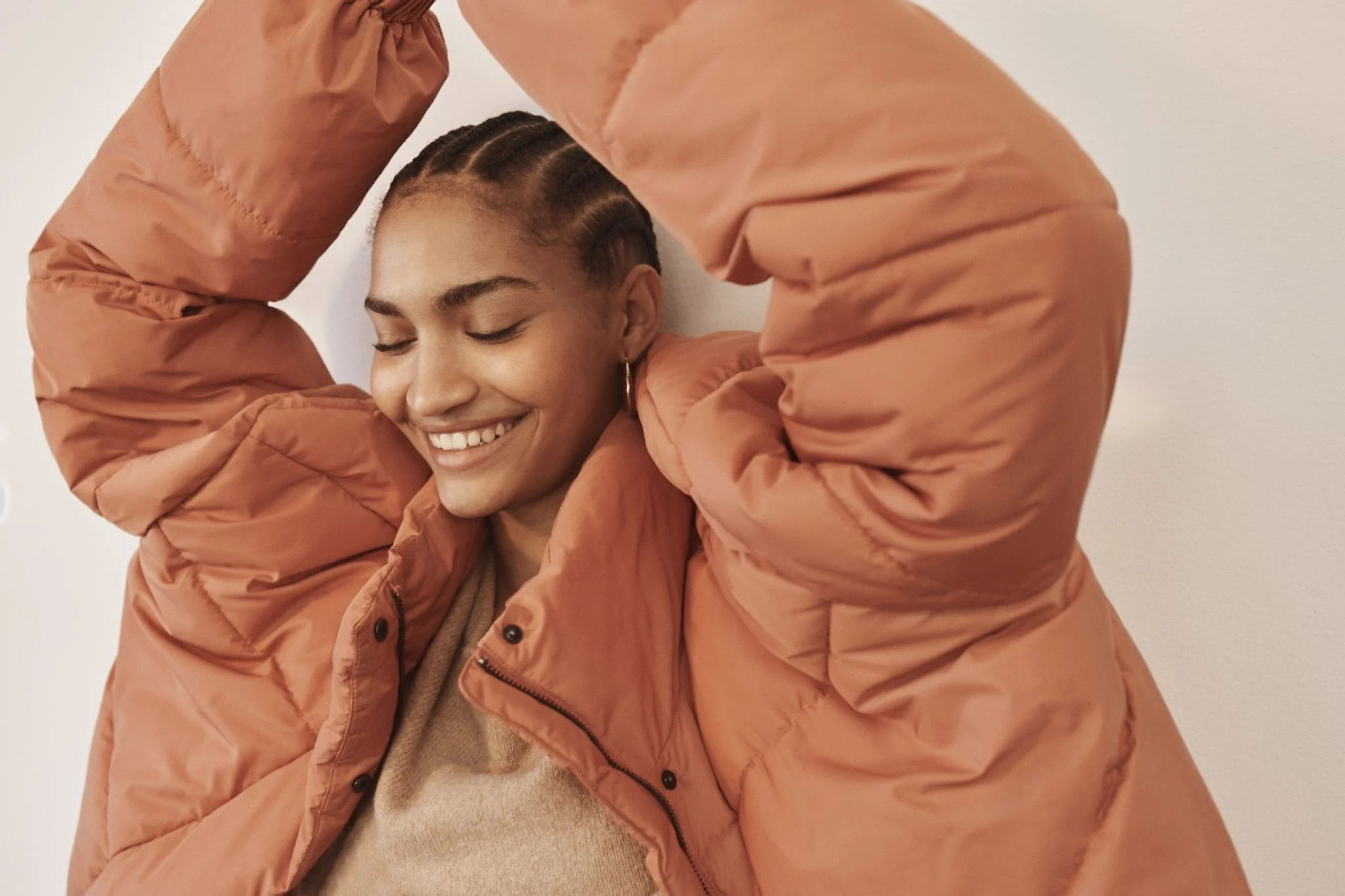 FW21_SPB_DR_ON_WOMEN_PUFFERS_ORANGE_52119.jpg
