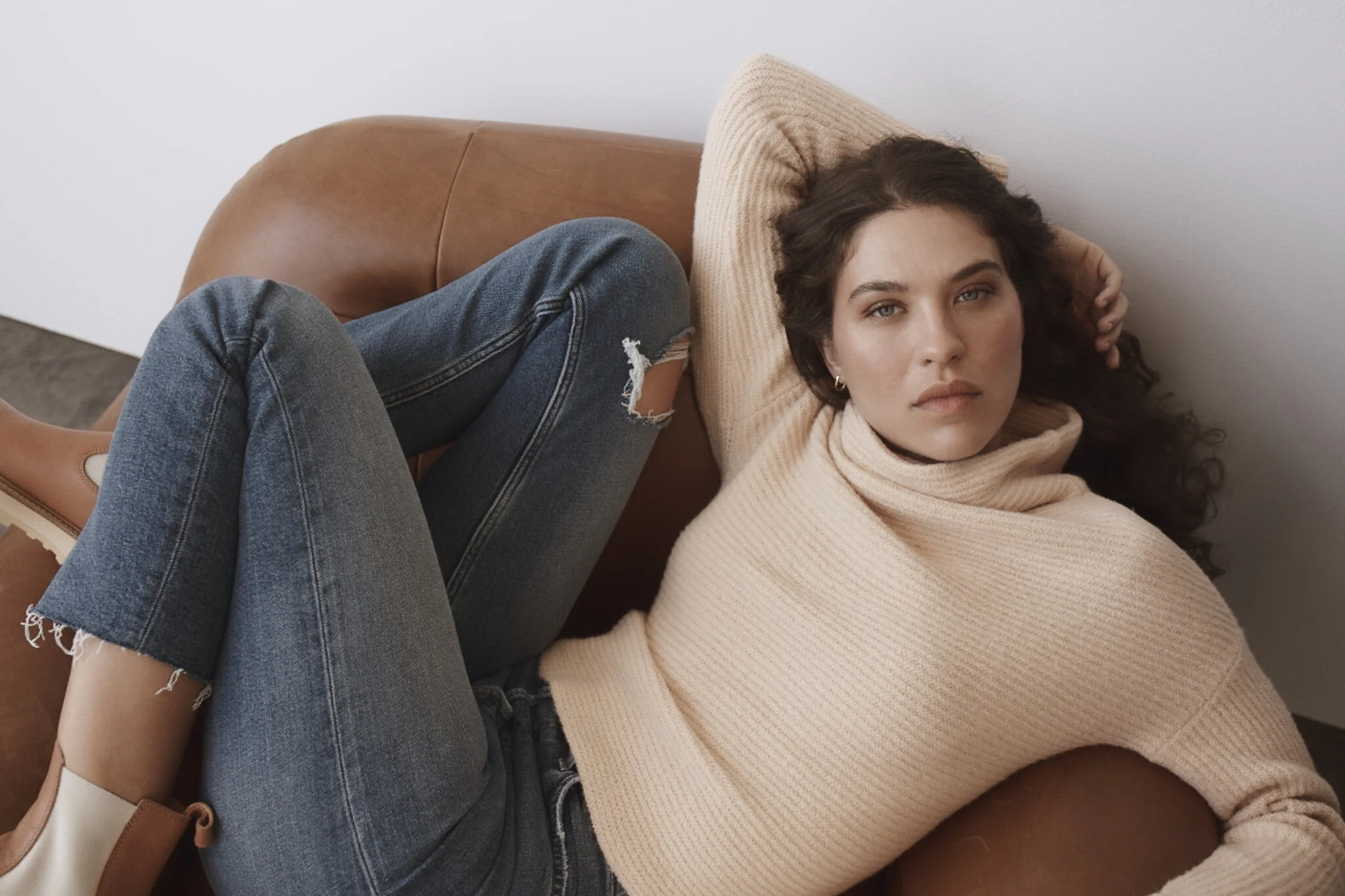 FW21_SPB_DR_ON_WOMEN_SWEATER_2_51086.jpg