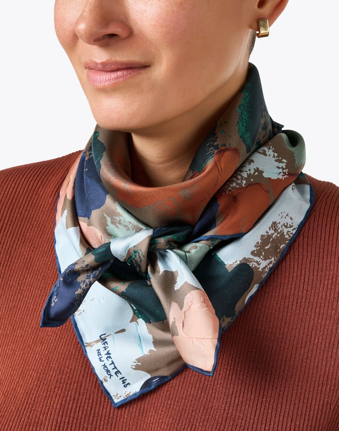 111924_Outfit_37_735.jpg