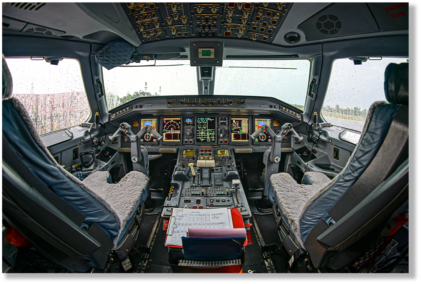 COCKPIT.png