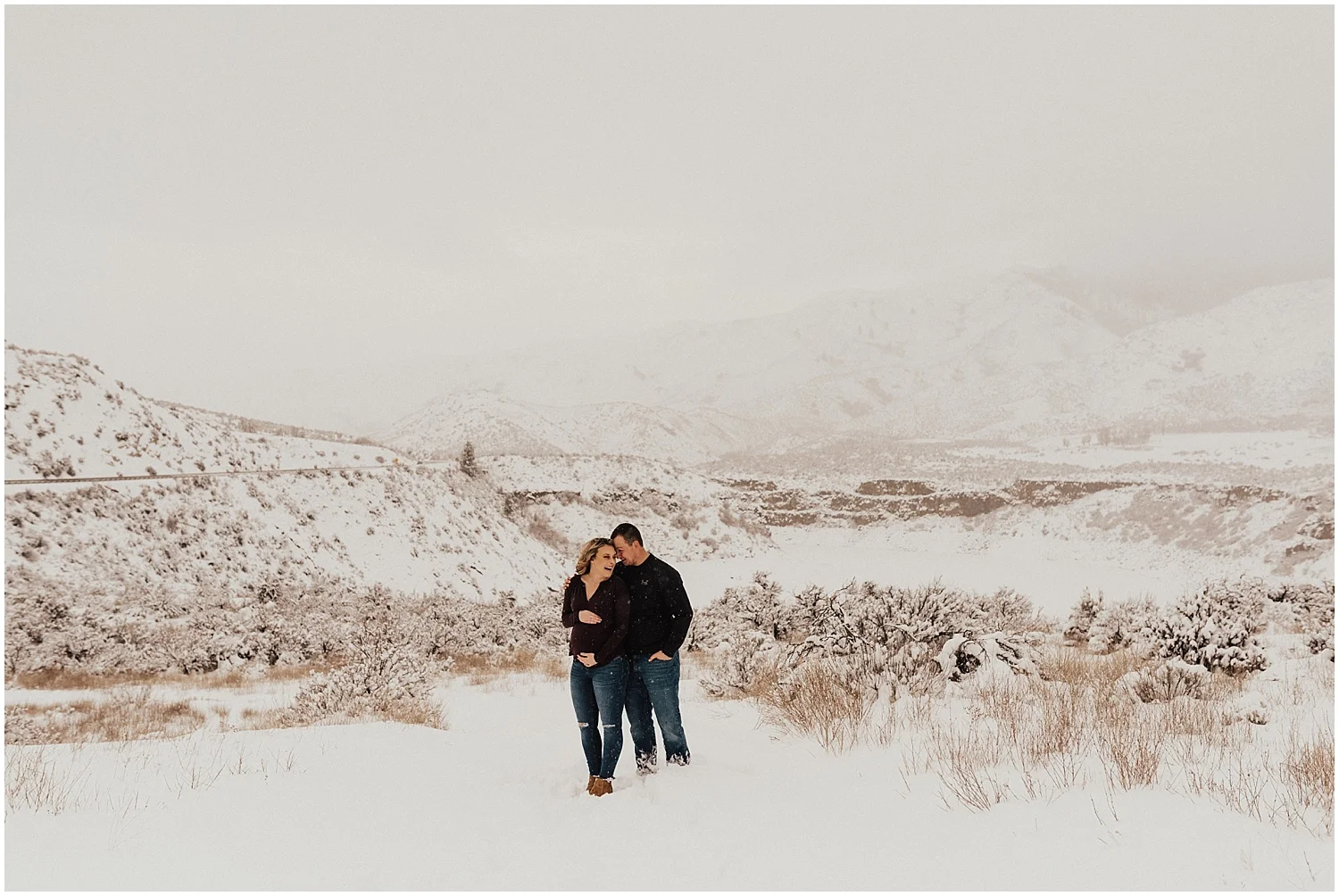 KYLER + BREE // SNOWY MATERNITY PHOTOS