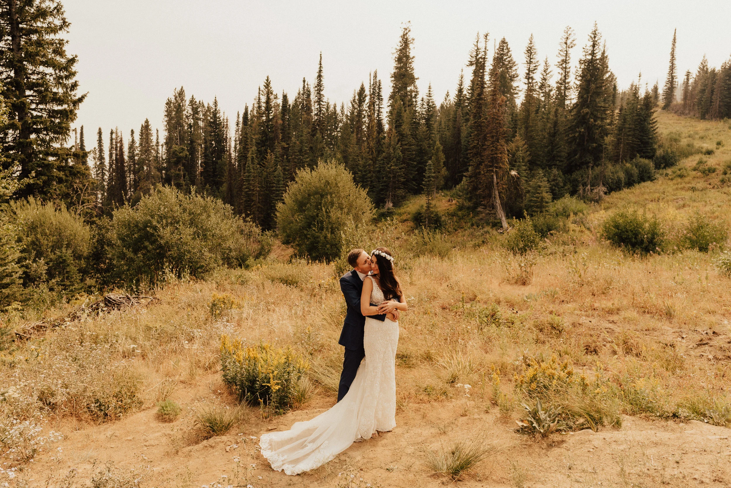 CHRIS + MEREDITH // SUMMER MOUNTAIN WEDDING 