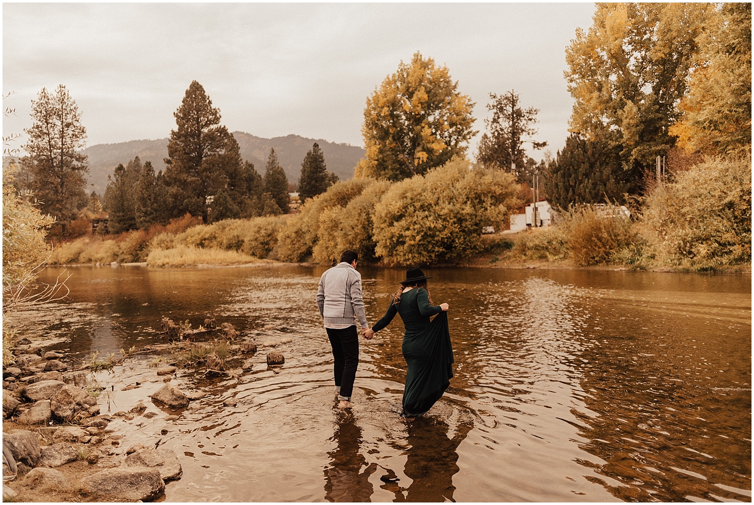 mccall-idaho-garden valley-fall-engagement-session-mountain engagement14.jpg
