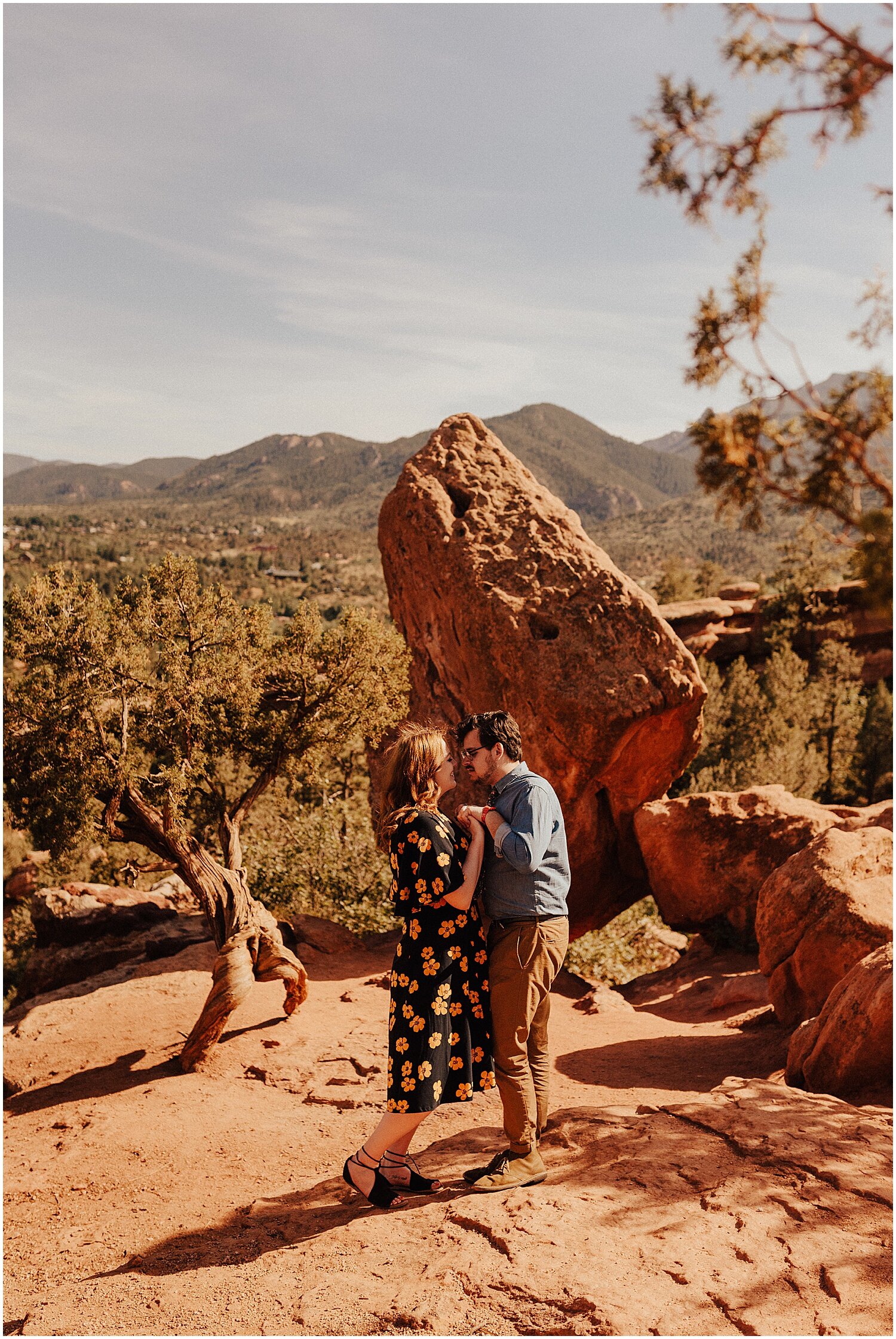 garden of the gods denver colorado engagement session29.jpg