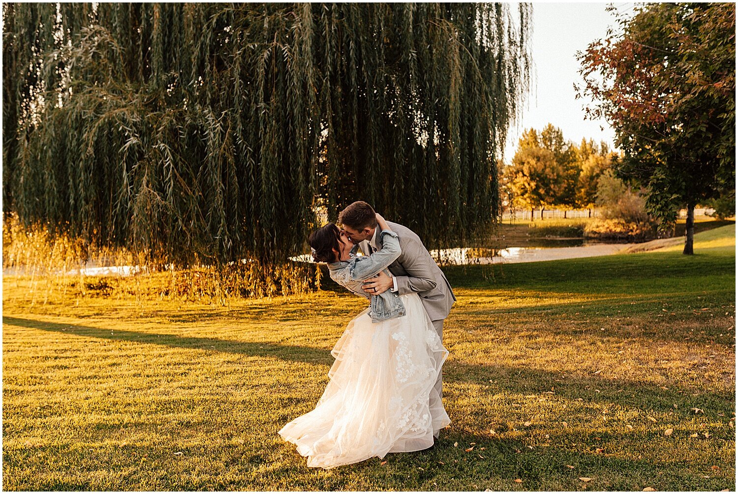 classic trendy white willow idaho summer wedding128.jpg