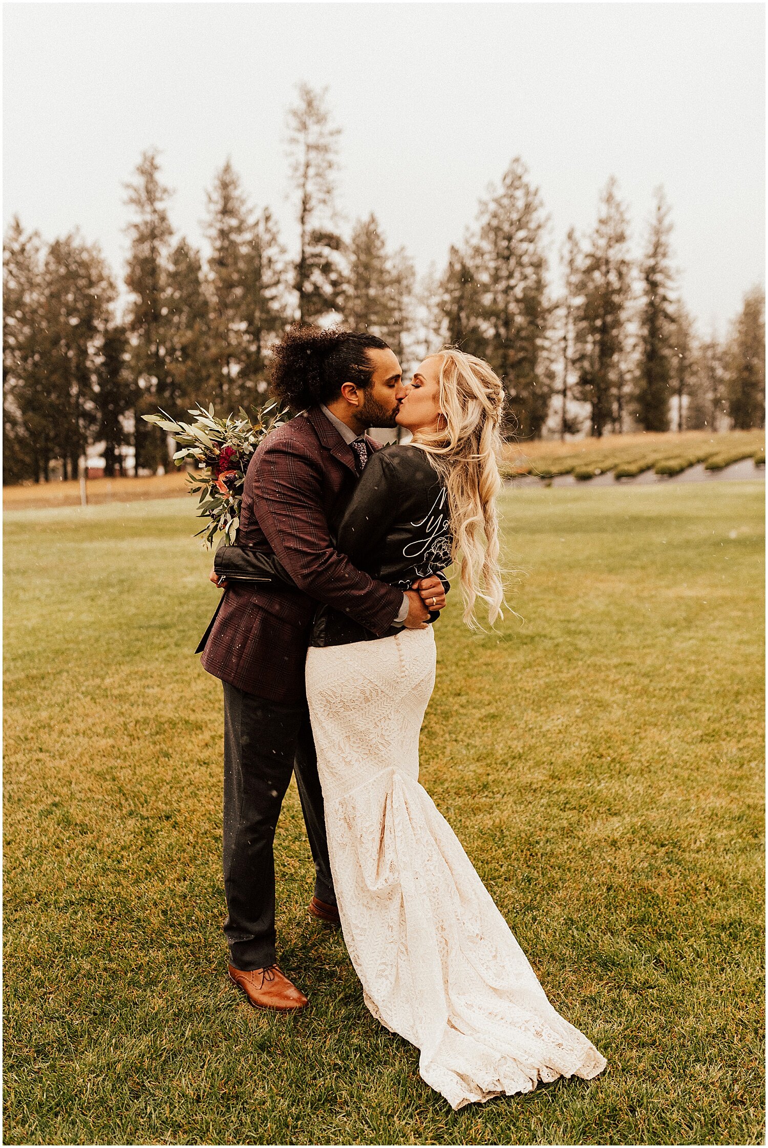 SNOWY WASHINGTON WINTER WEDDING52.jpg