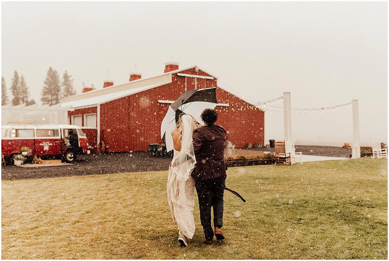 RYAN + NIKKI // SNOWY FALL SPOKANE WASHINGTON WEDDING