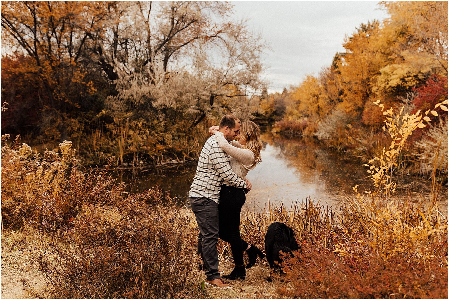 KENT + ERIN // GLOOMY OCTOBER ENGAGEMENT SESSION