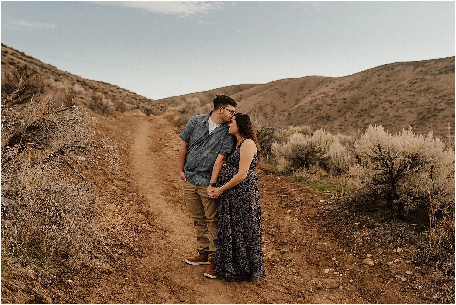 BEN + CHELSEA // SPRINGTIME, LAKESIDE MATERNITY SHOOT