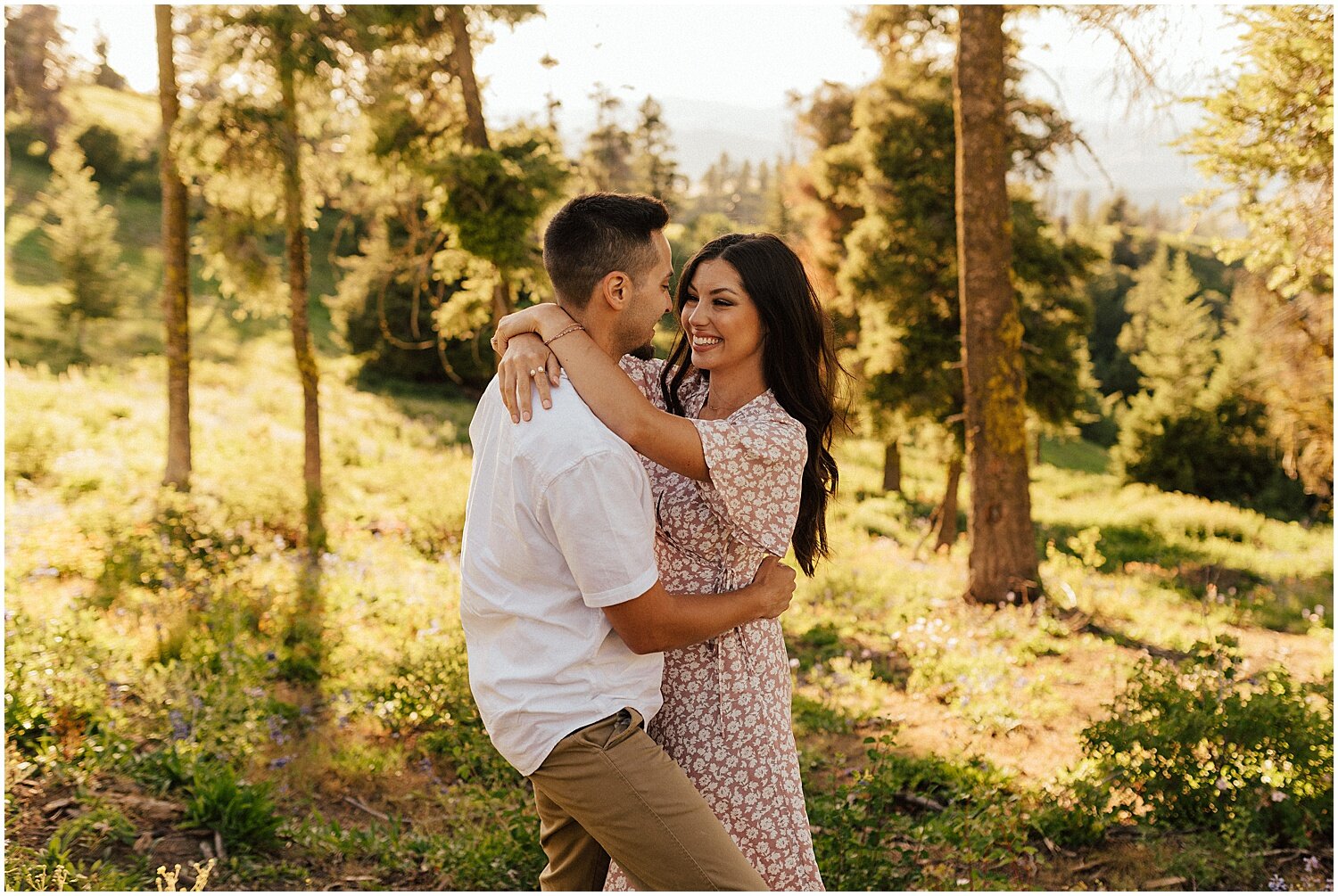 summer time mountain sunny engagement session8.jpg