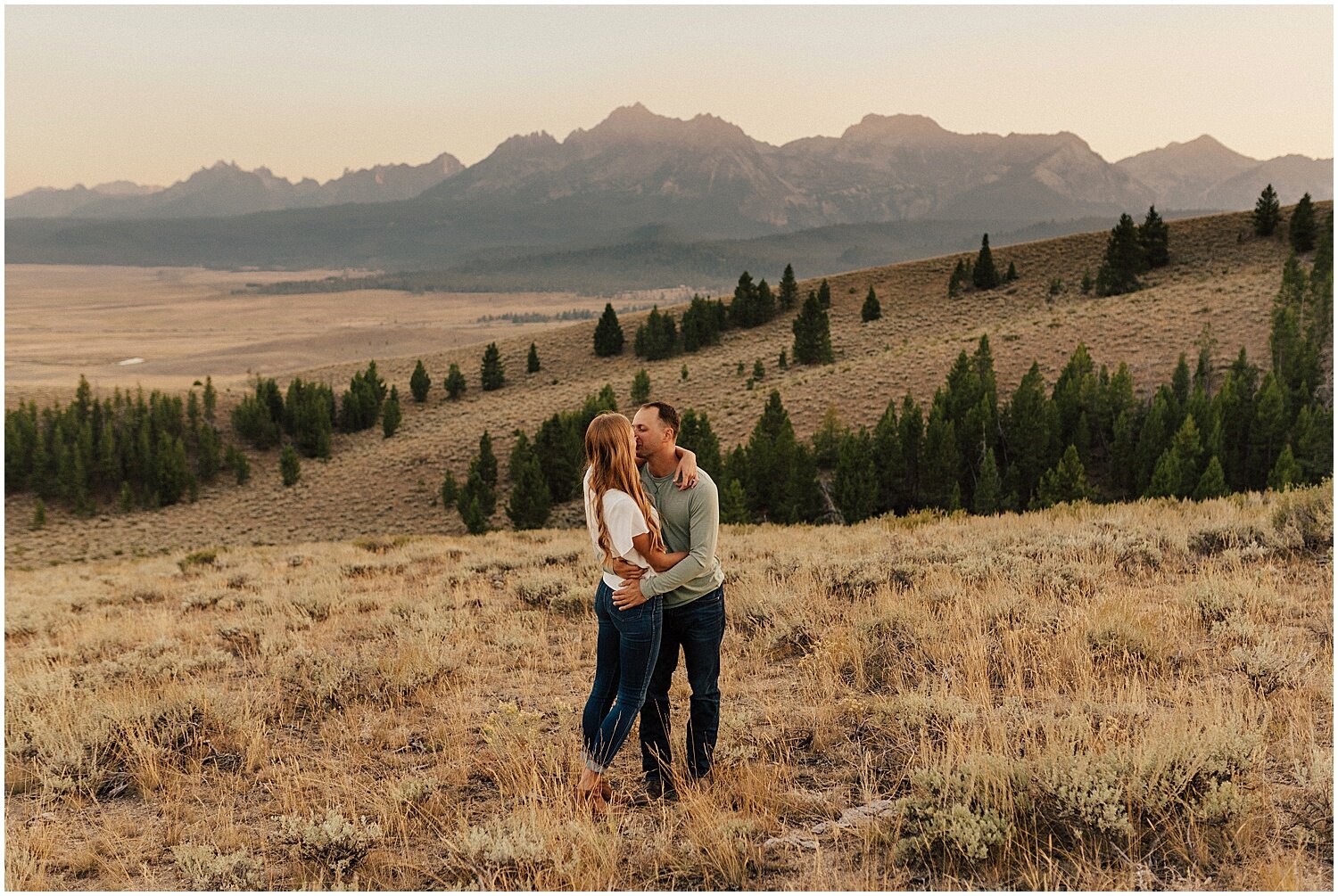 stanley idaho sawtooth mountains engagement session23.jpg