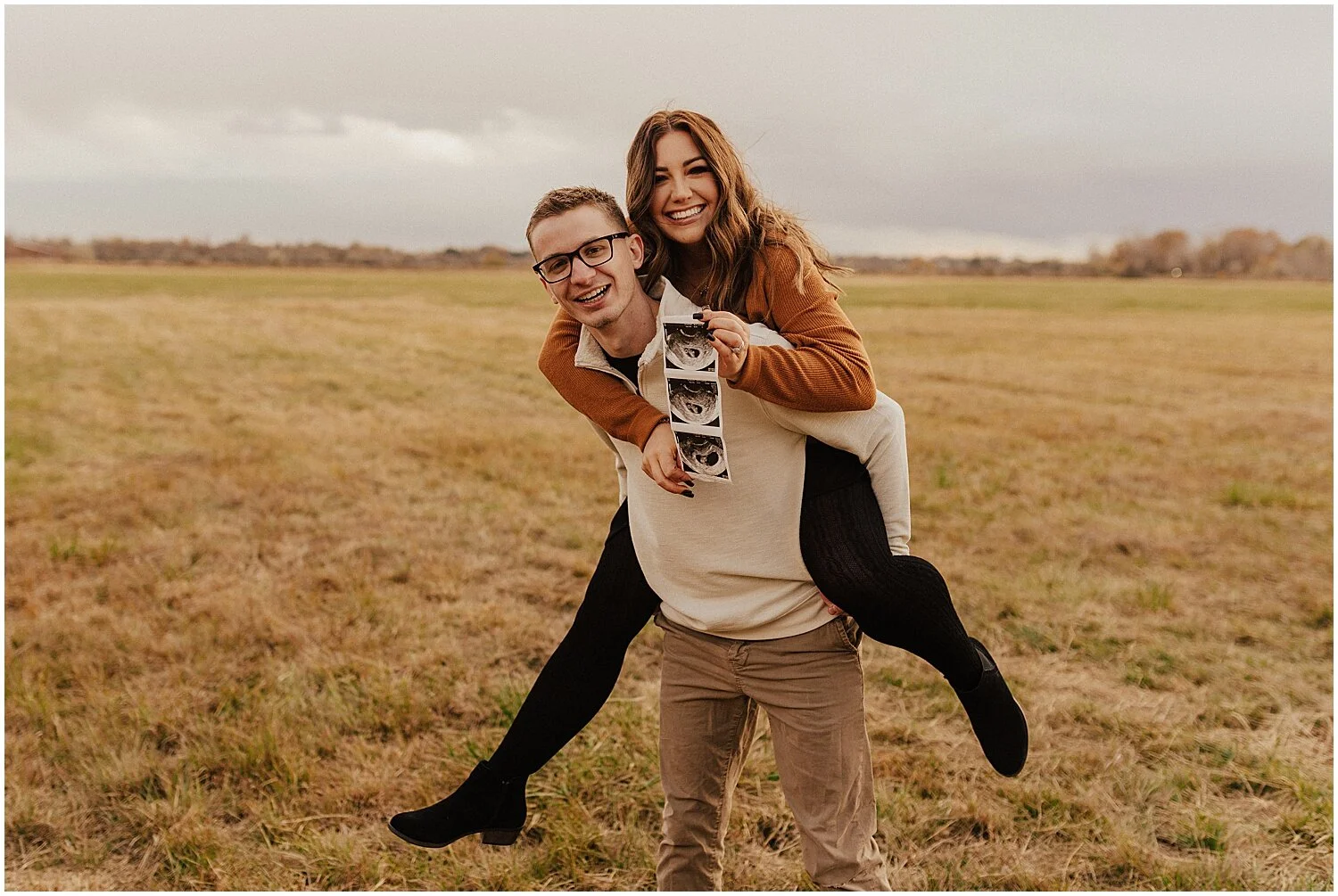 KAYLA + JUSTIN // FALL PREGNANCY ANNOUNCEMENT SESSION