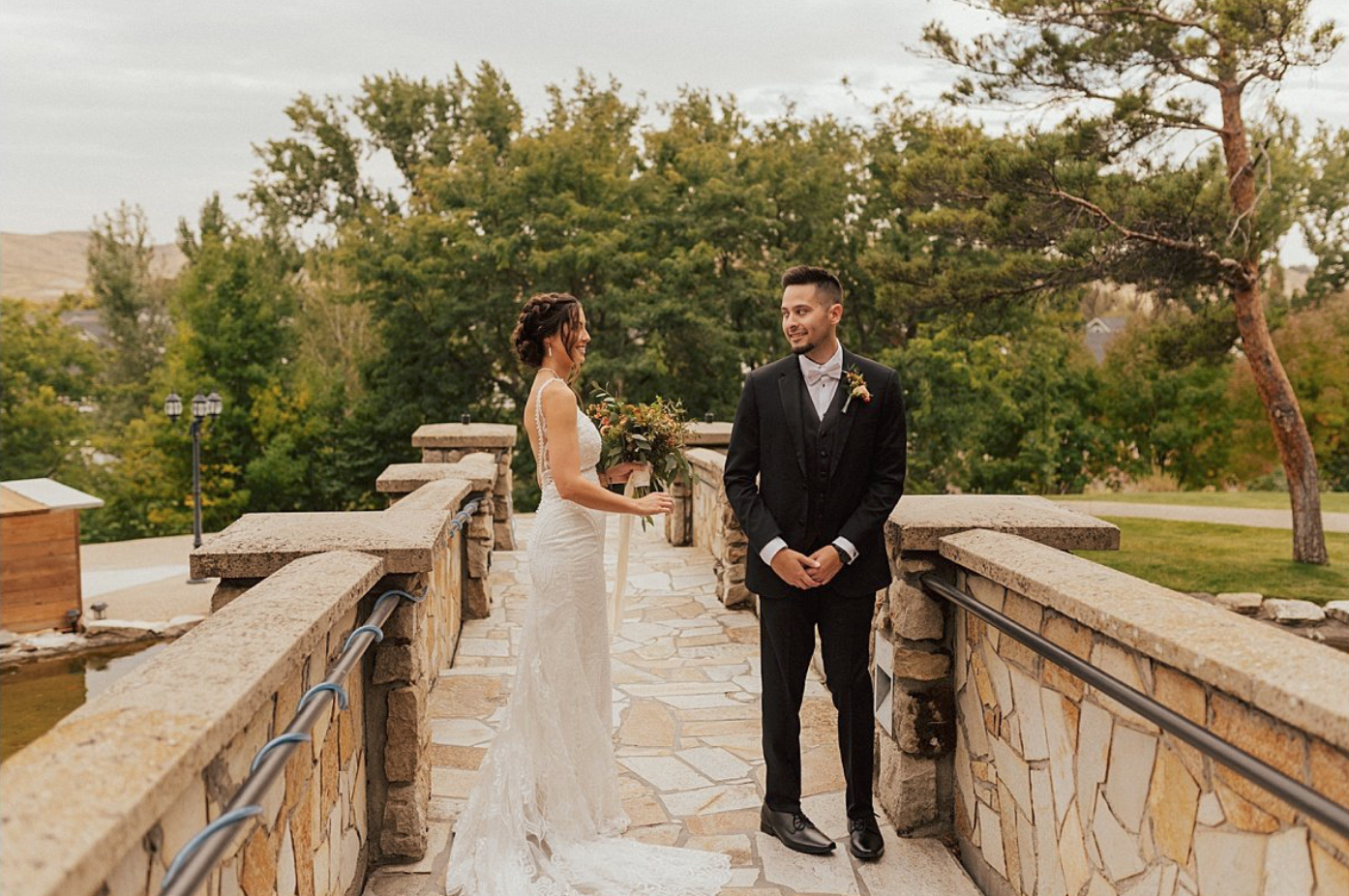 THE MCCABES // FALL WEDDING IN THE HILLS OF BOISE, IDAH