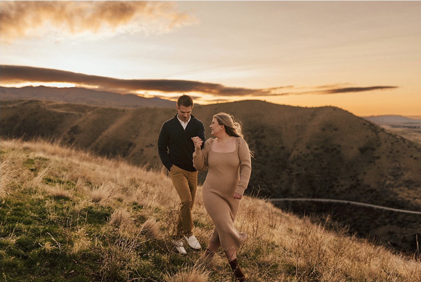 RACH + TREVOR // SUNRISE ENGAGEMENT IN THE FOOTHILLS OF BOISE IDAHO