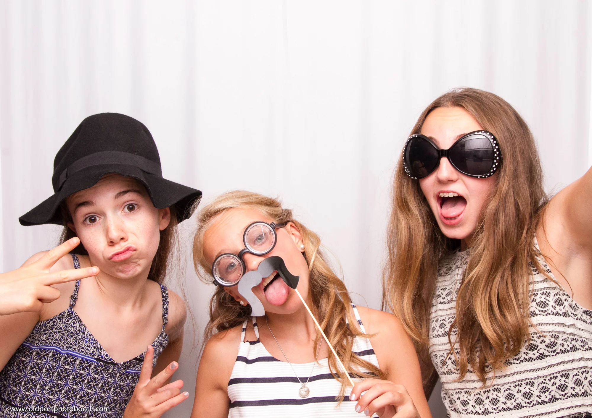 Old Port Photo Booth_Maya Brooks Bat Mitzvah_082915_6397.jpg