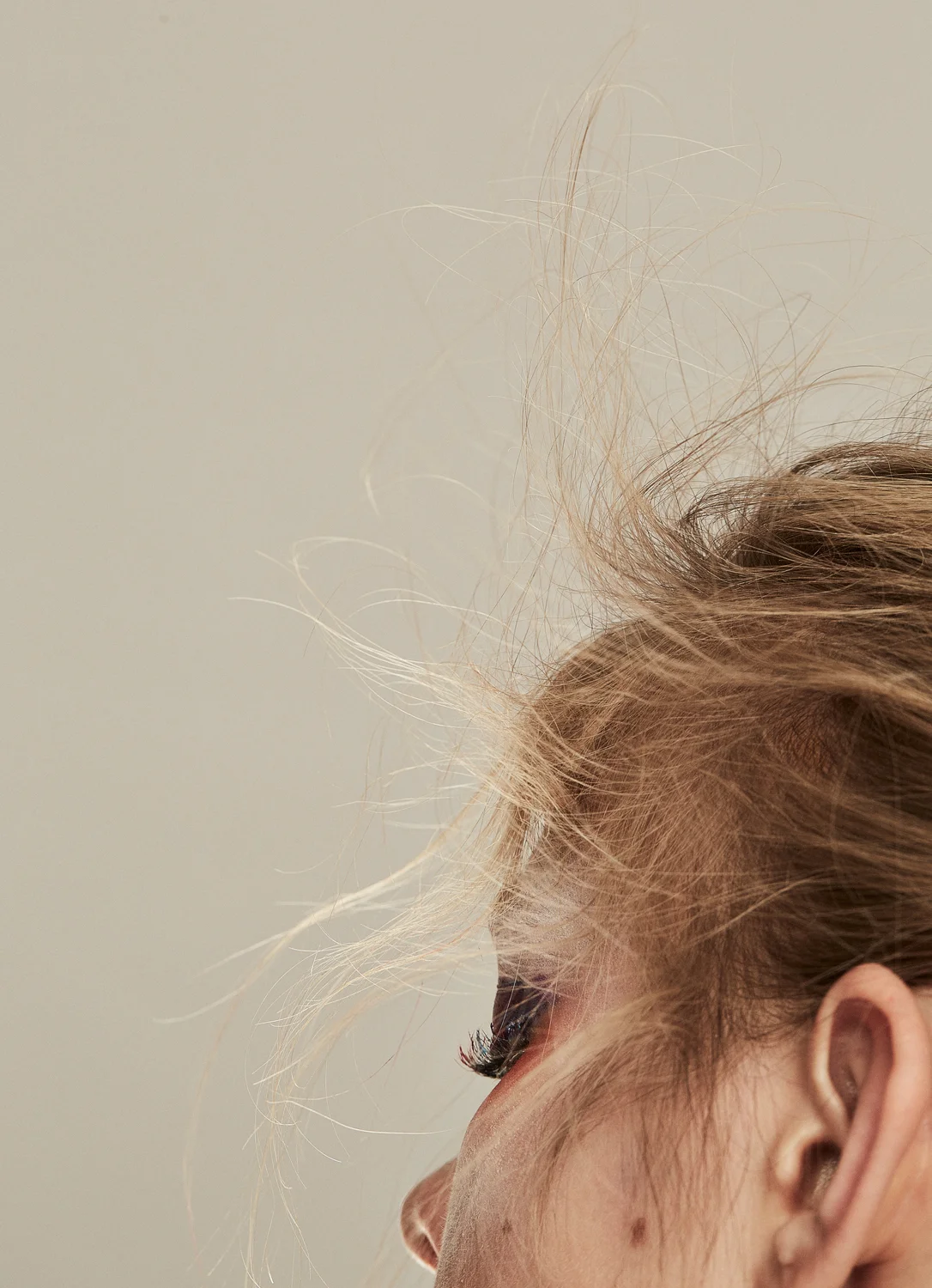 COMITA_160918_BEAUTY_Test-Clare_05-038_A-web.jpg