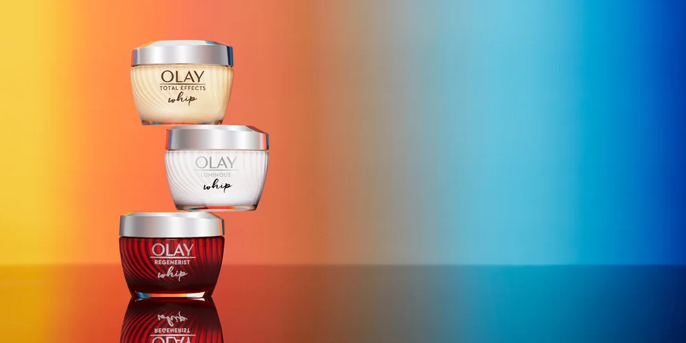 COMITA_180726_OLAY_Web-2-26-24Hr-Whips-039-reflection_B2-Web 2.jpg