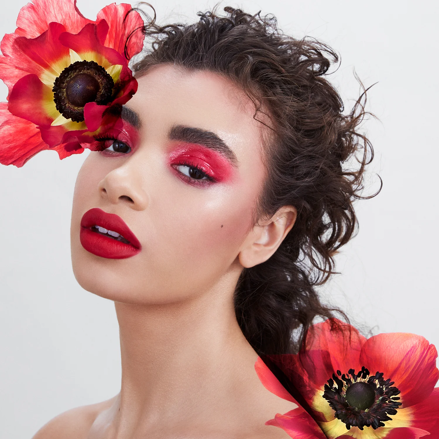 04-COMITA_190208_SPRING-GLOW_Beauty_03-087_B.jpg