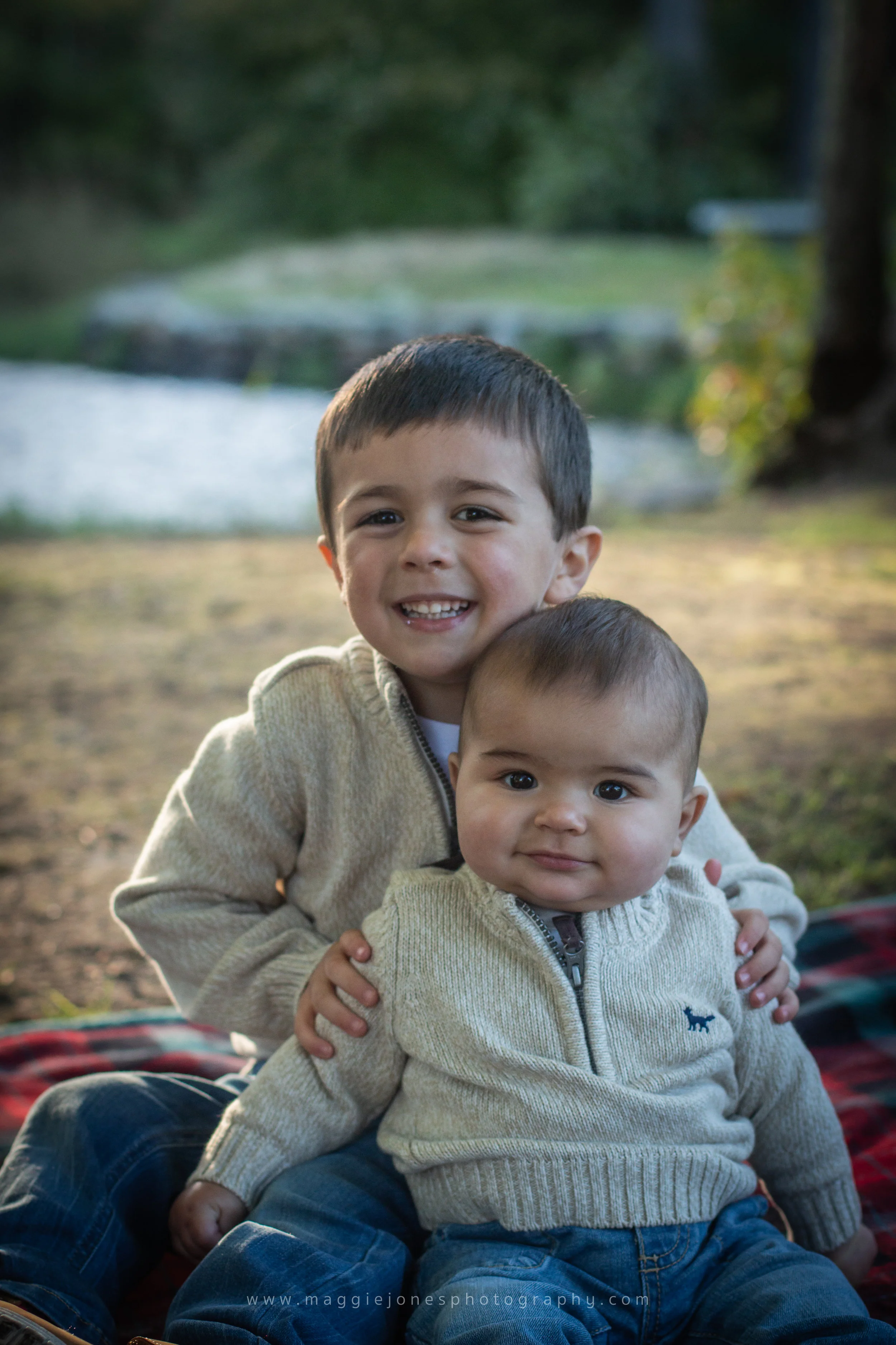 ThomsonFamily-1-2.jpg