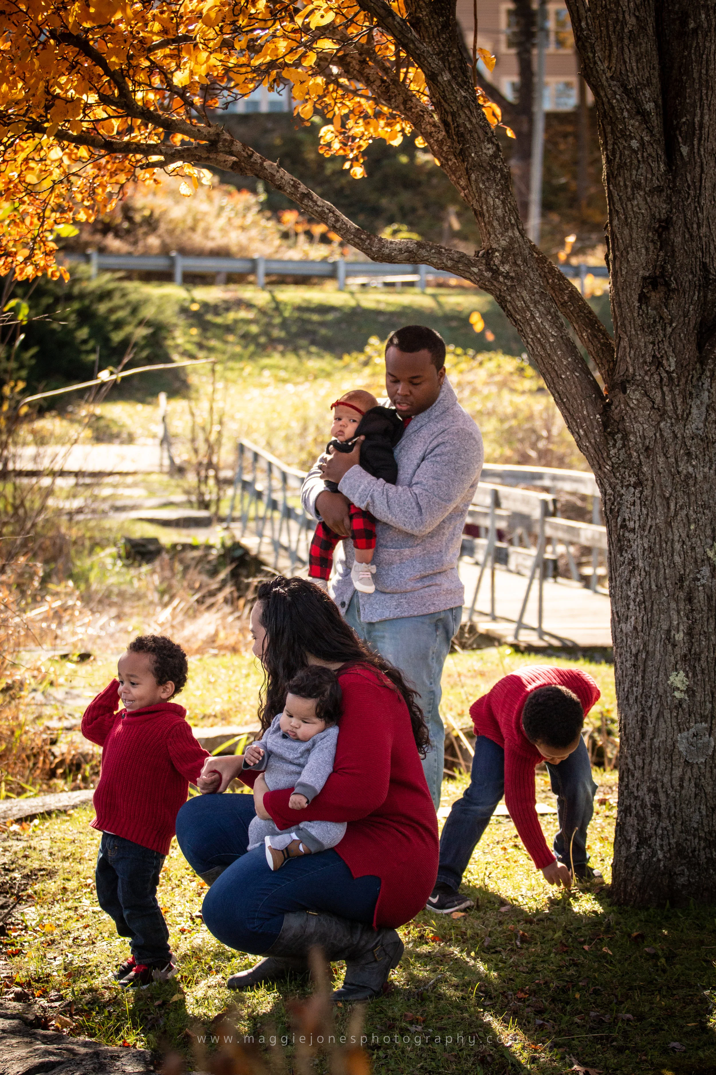 CampbellFamilywTwins_BLOG-1.jpg