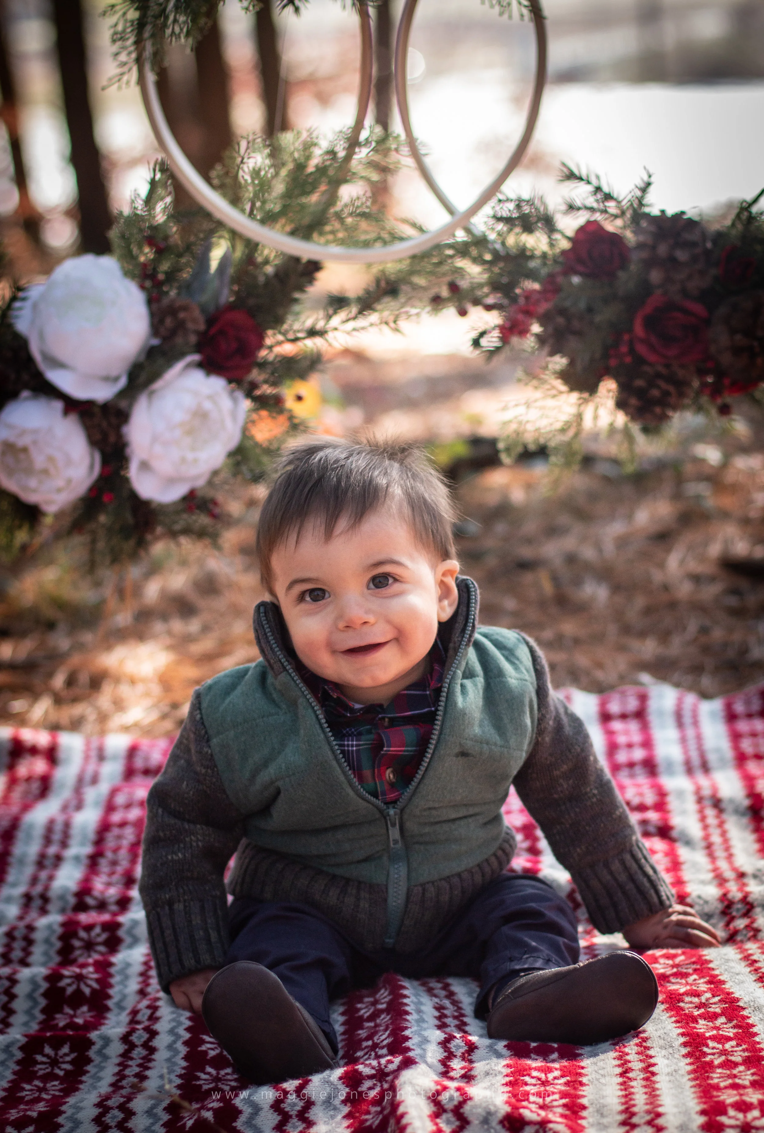 TheHernandezFamilyHolidayMini_BLOG-1-2.jpg