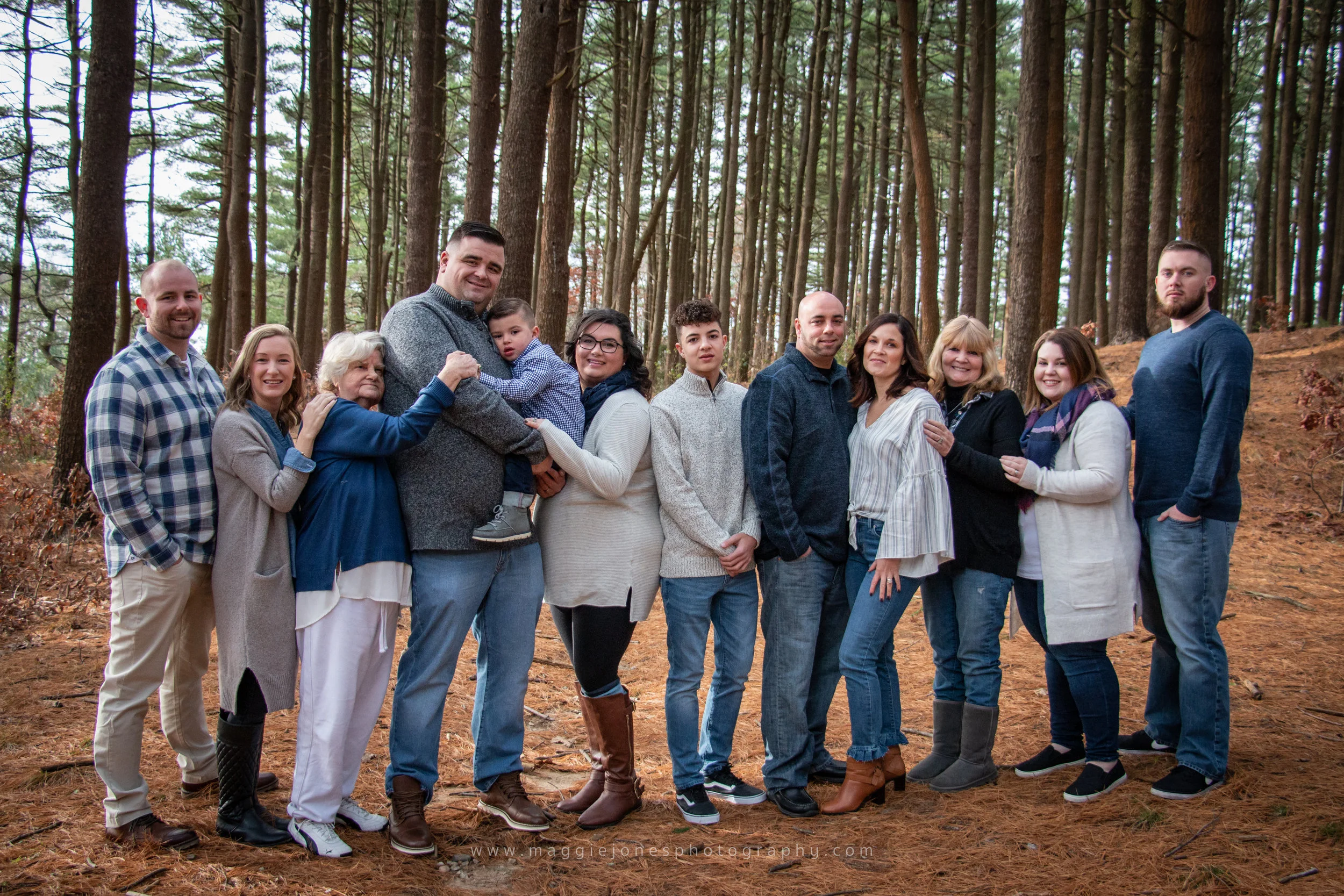 LopesMasonExtendedFamily-1.jpg