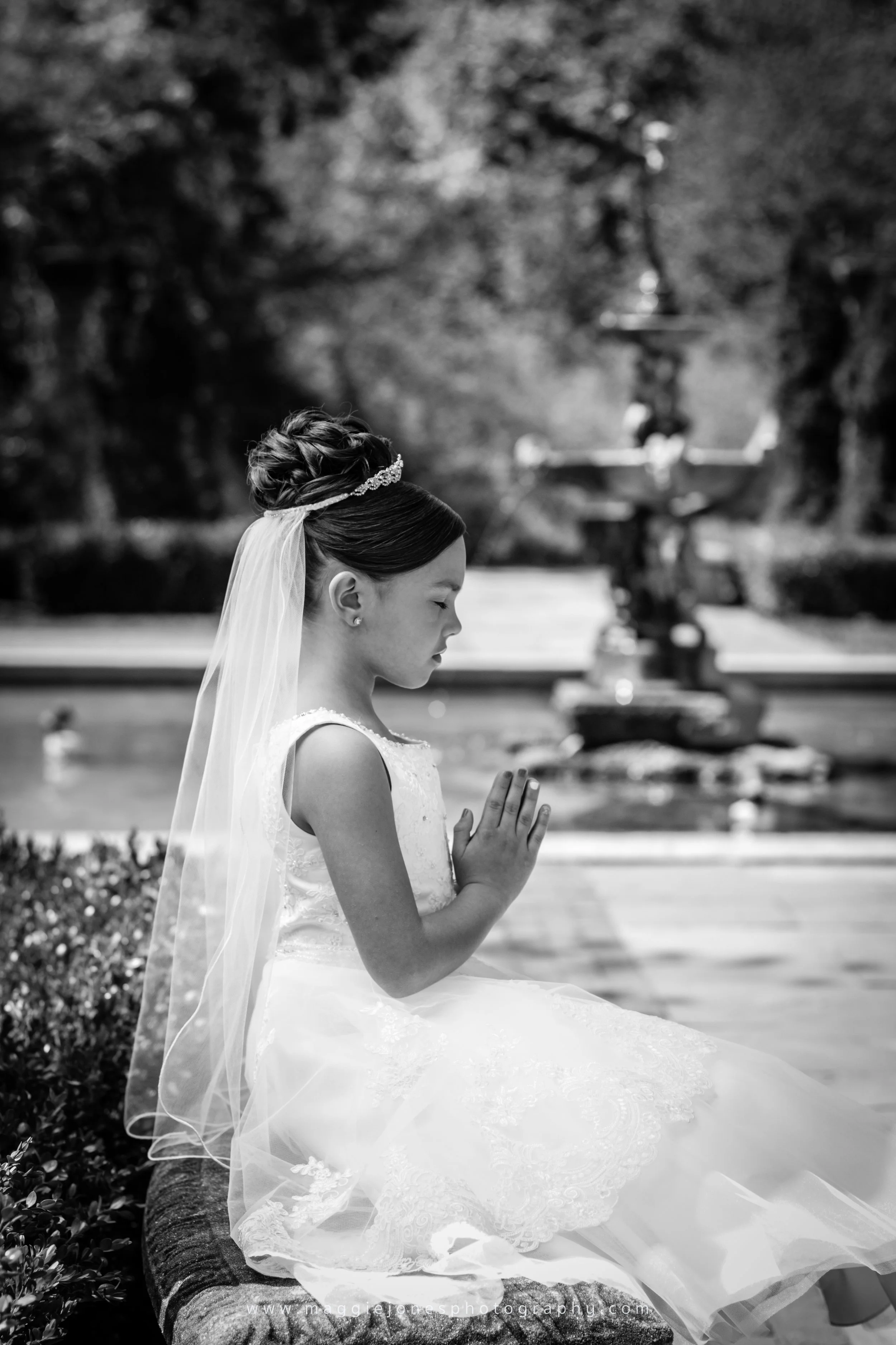 AriannaFirstCommunion_BLOG-1-7.jpg