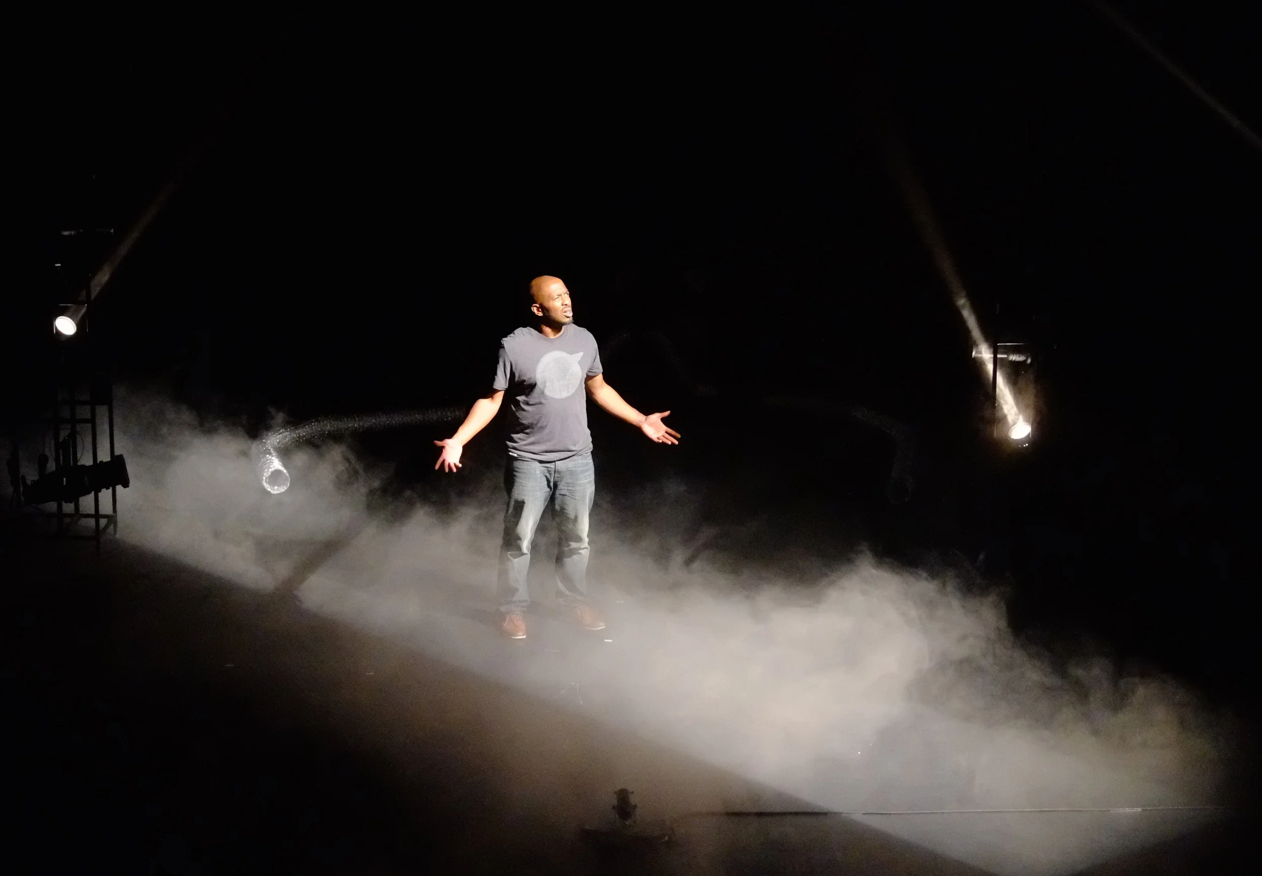 TOURING PROFESSIONALS NATIONALLY & INTERNATIONALLY