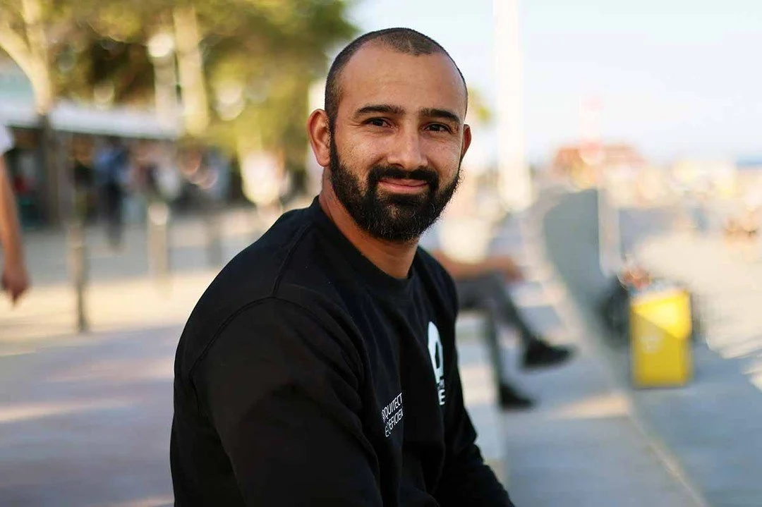 Stories of Care 82: Jonathan

"I&rsquo;m from Colombia, but I&rsquo;ve been living here for nine years already. I have a little girl back in Colombia. If everything works out ok she will be coming to live here next year. Being so far apart is re