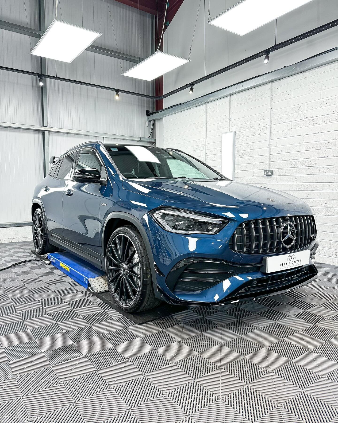 Mercedes GLA 35 AMG after our full install of Suntek Reaction Paint Protection Film including Windscreen PPF. Denim blue paintwork full protected against stone chips, physical damage and paintwork deterioration. 

#mercedes #mercedesgla #mercedesgla3