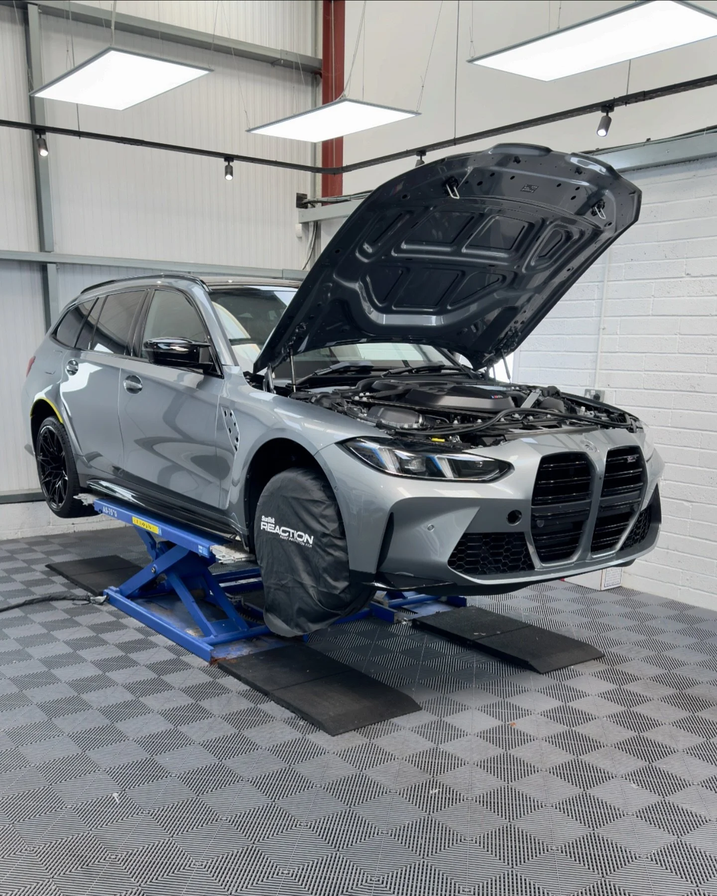 Another BMW M3 Touring arrived with us last week straight from the dealer for our new car preparation package, PPF and Modesta coatings including interior PPF and some visual upgrades tailoring a bespoke package for this client. 

#bmw #bmwg81 #bmwg8