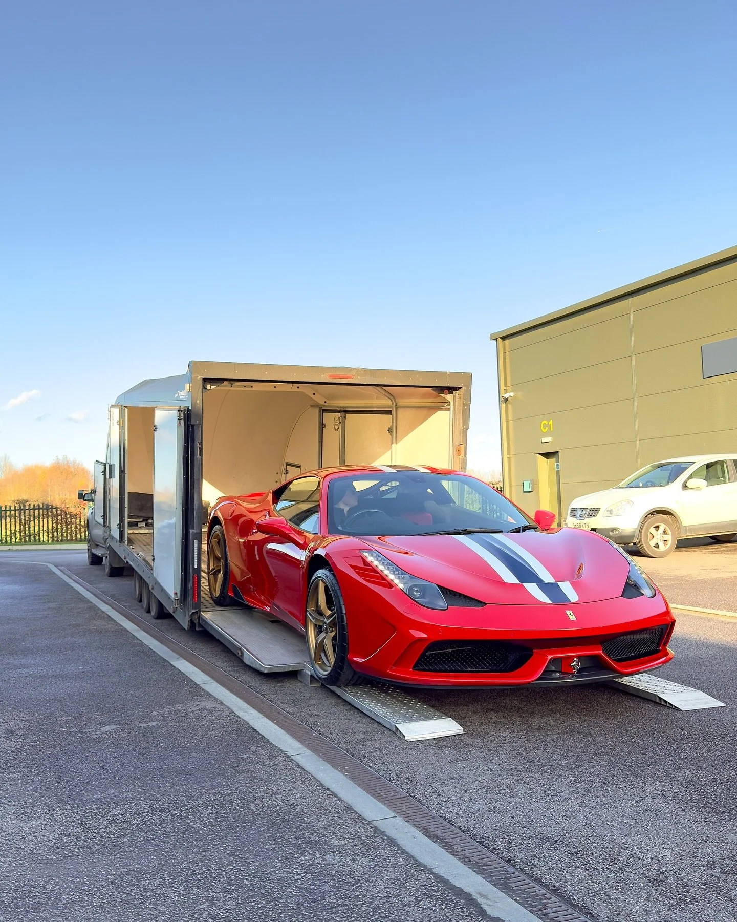 Homeward bound, Ferrari 458 Speciale transported back by @tttransportation #ferrari #ferrari458 #ferrari458speciale #speciale #ppf #paintprotectionfilm #suntek #modesta #detailing #kent