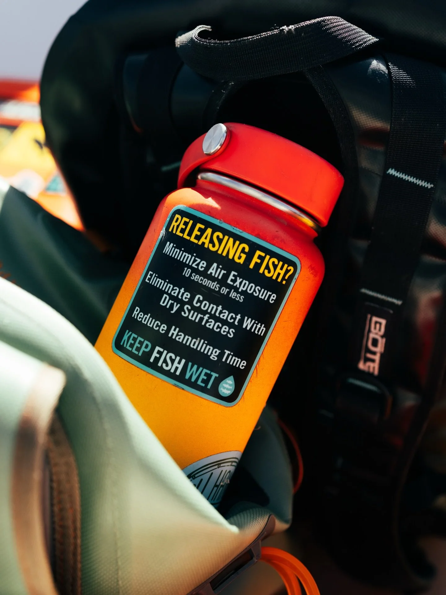 Stickers are a great way to remember our principles while also spreading the message! 
(Available on our website, link in bio.)

📷 Mac Elliott (@macelliottmedia)
#keepfishwet #keepemwet #fishing #flyfishing #conservation