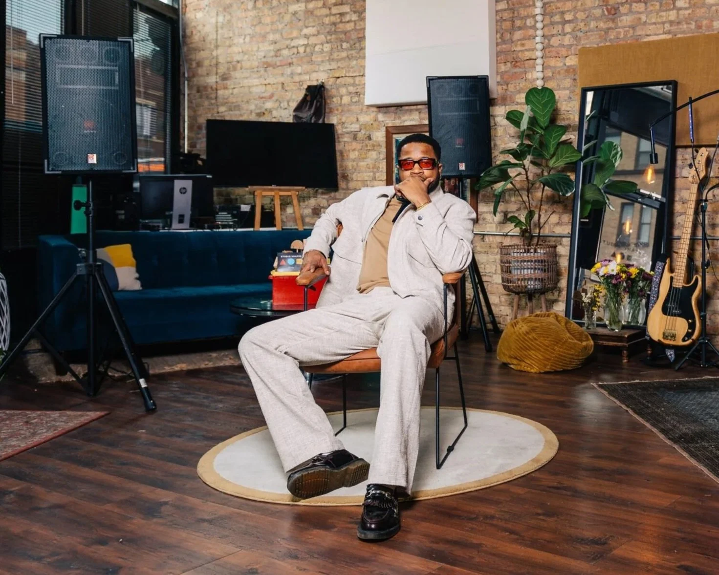 Ep 387 - Renzell, Foundation of Chicago's Hip Hop Renaissance &amp; StudioShapes Founder