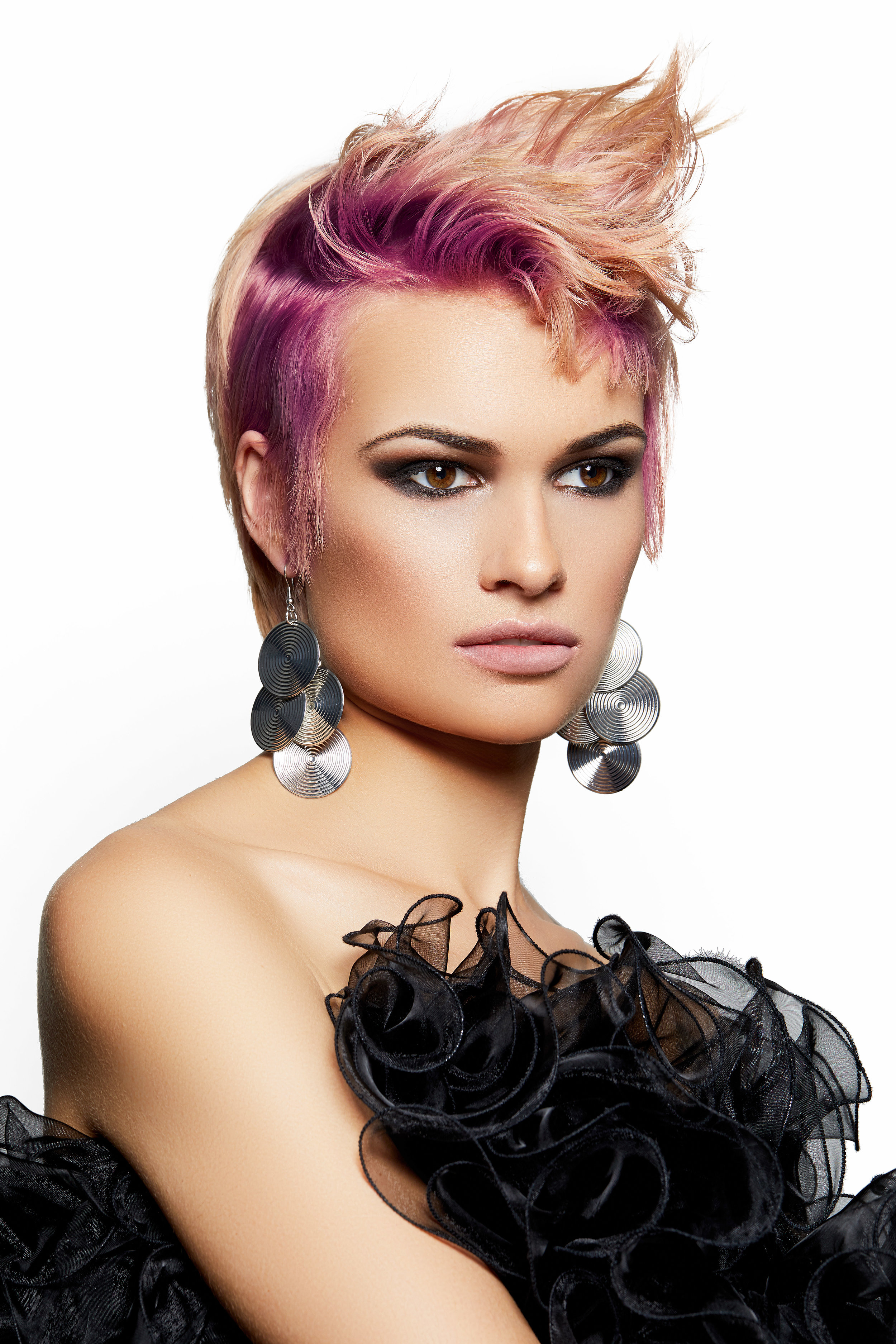 PEOPLE'S CHOICE WINNER Anthony Bayer from Anthony Bayer Hair (C10).jpg