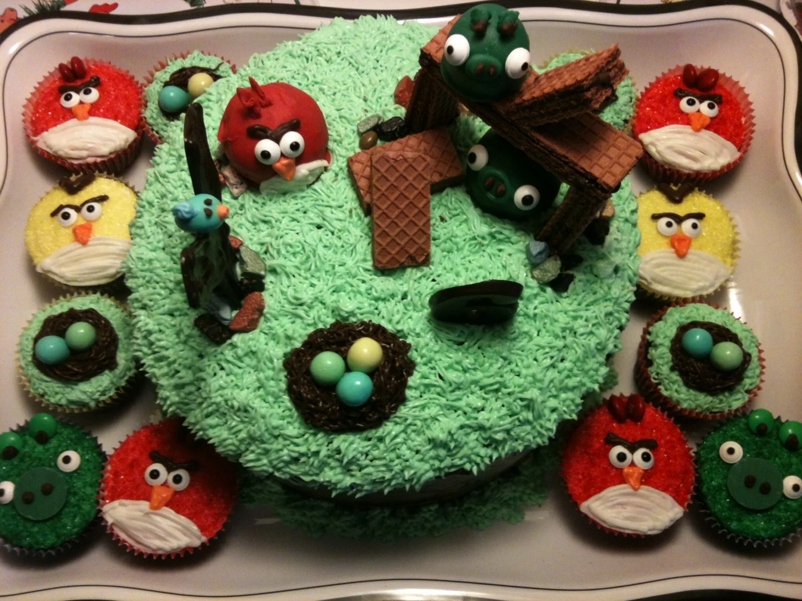 Angry Birds cake