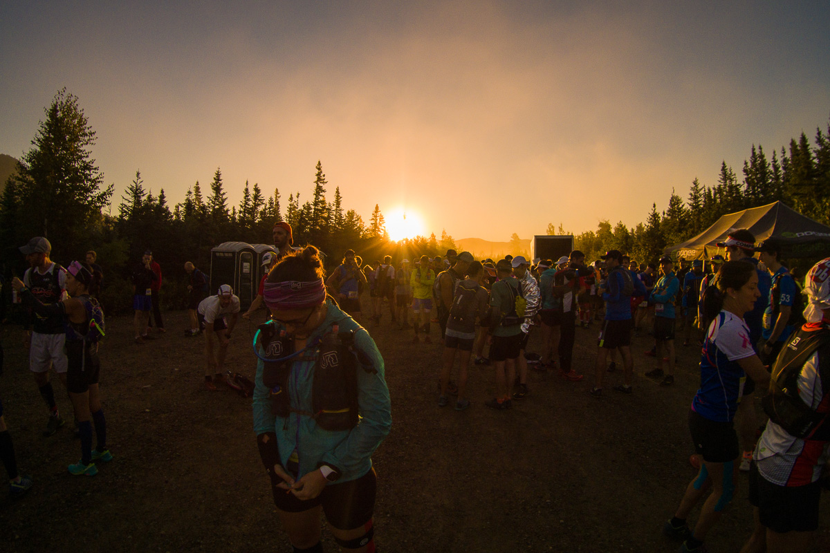 Lever de soleil avant le départ de la course