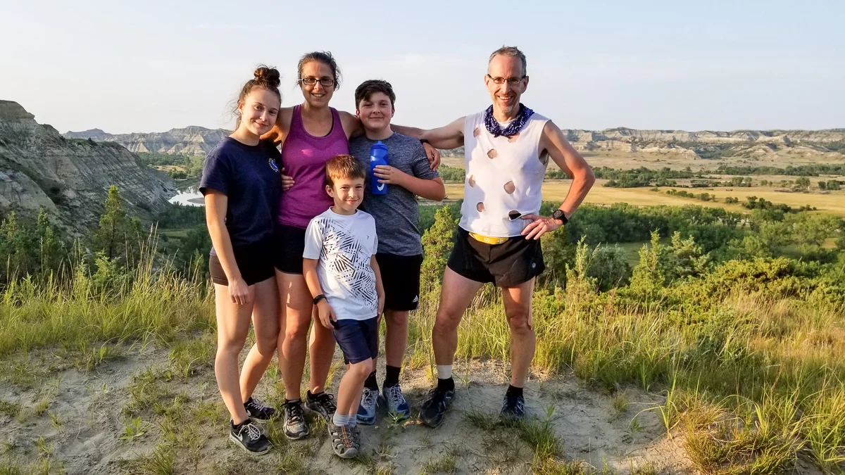 Au ravito de mi-parcours.