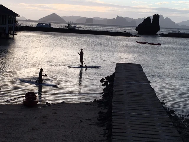 That's me standing on the paddle board.