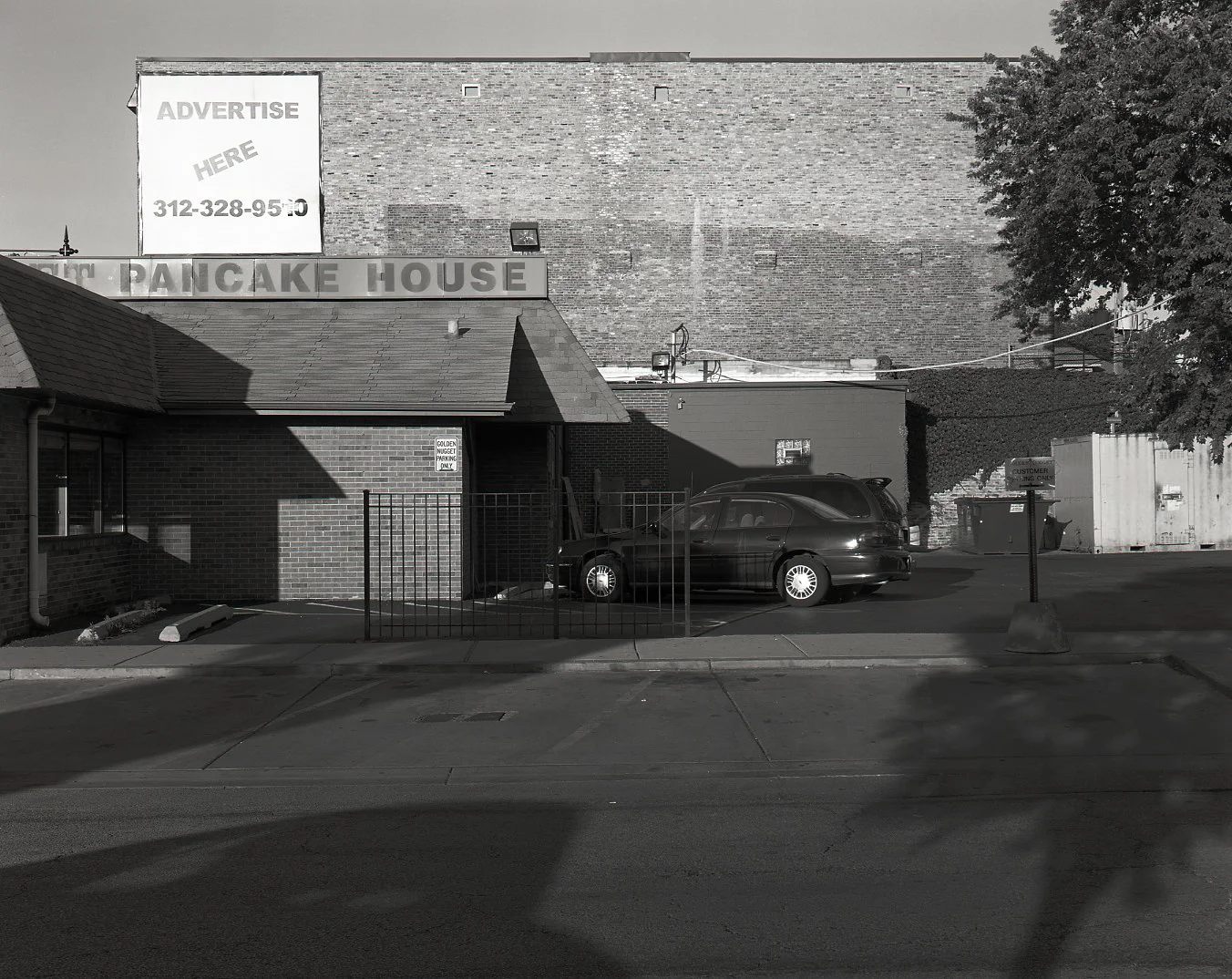 Advertise Here > Chicago, IL 2010