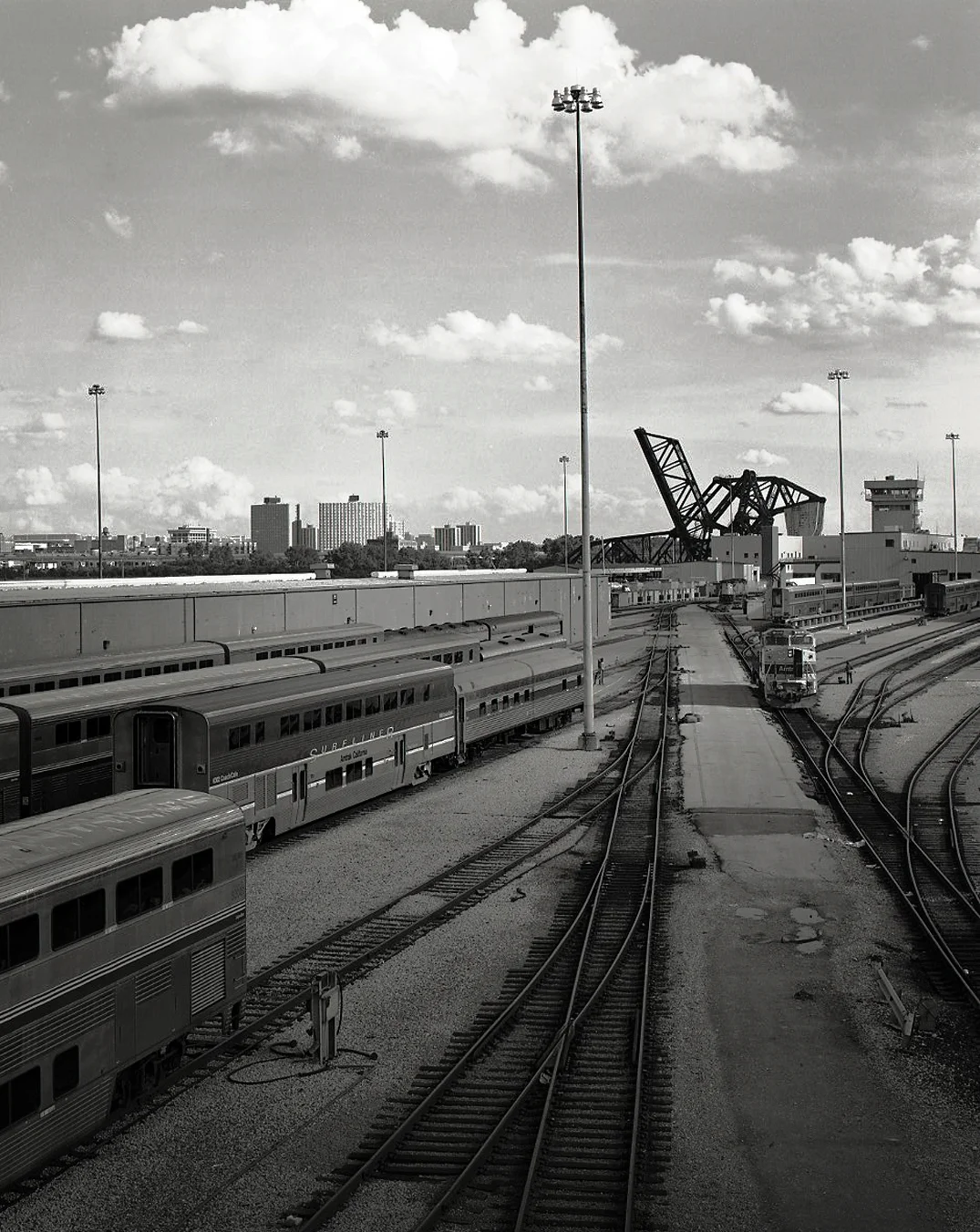 Overlooking the Train Tracks > Chicago, IL 2009