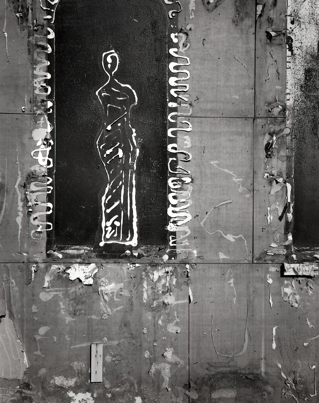 Glue Residue > Chicago, IL 2006