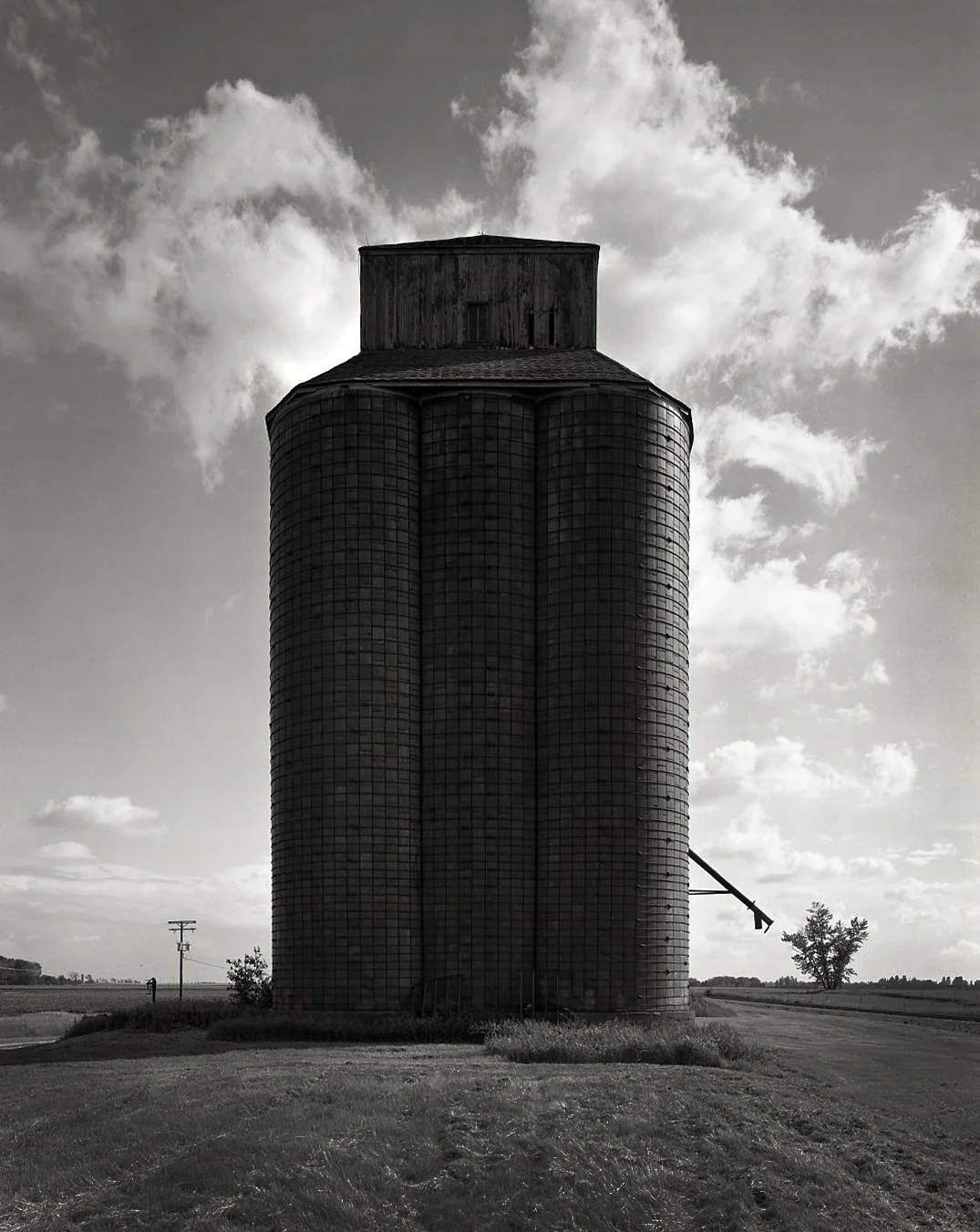 Old Silo > Shannon, IL 2005