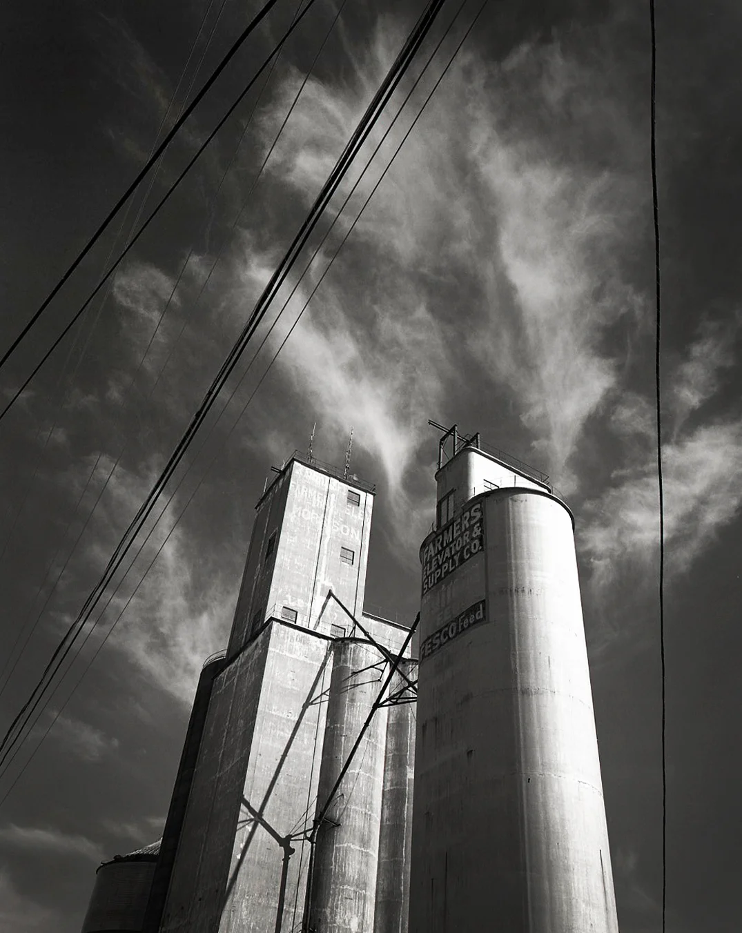 Grain Elevator and Wires > Morrison, IL 2008