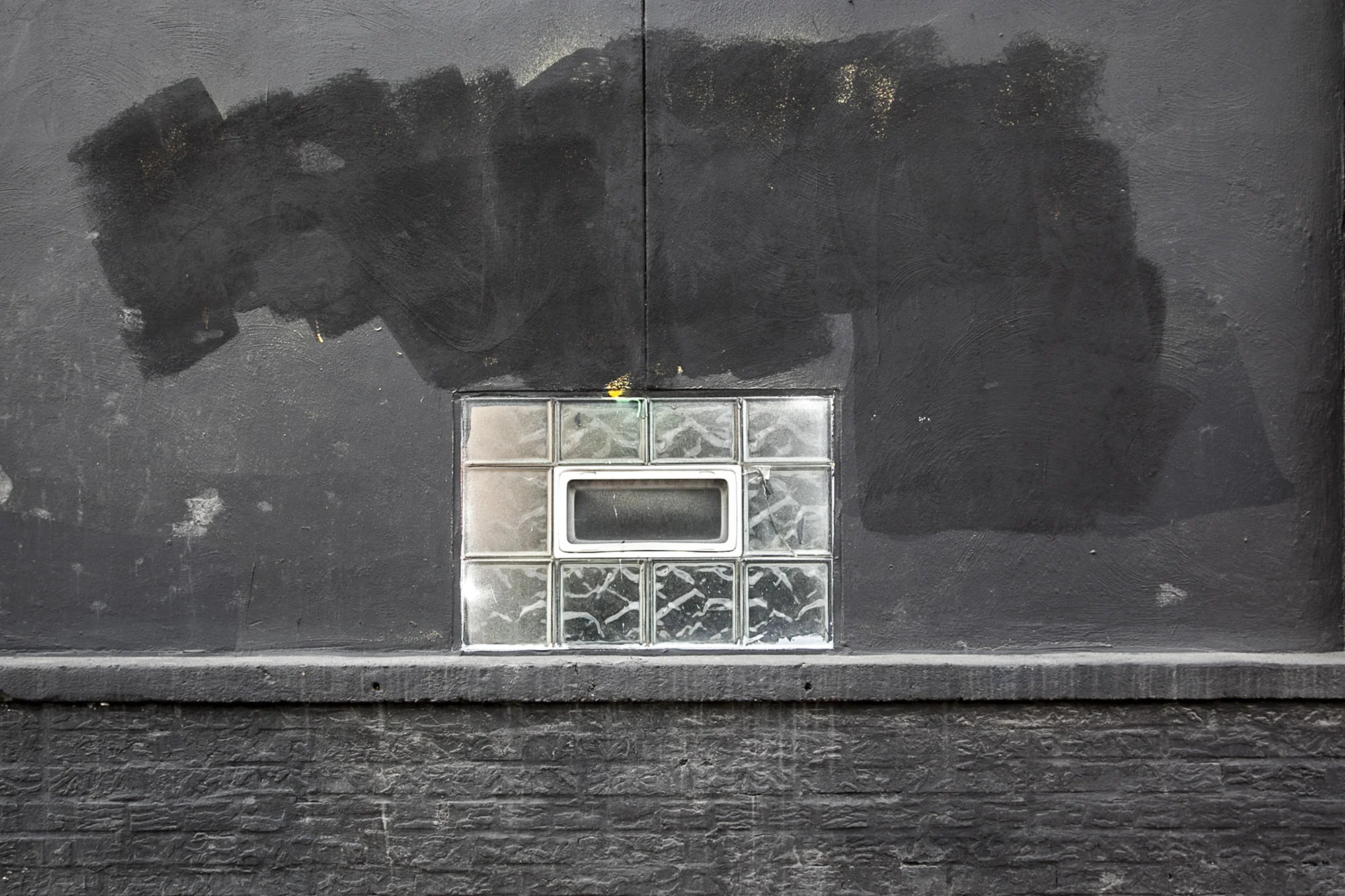 AFP_GCU_Wall+Composition+Black_Eyebrow_01_6_5_15.jpg